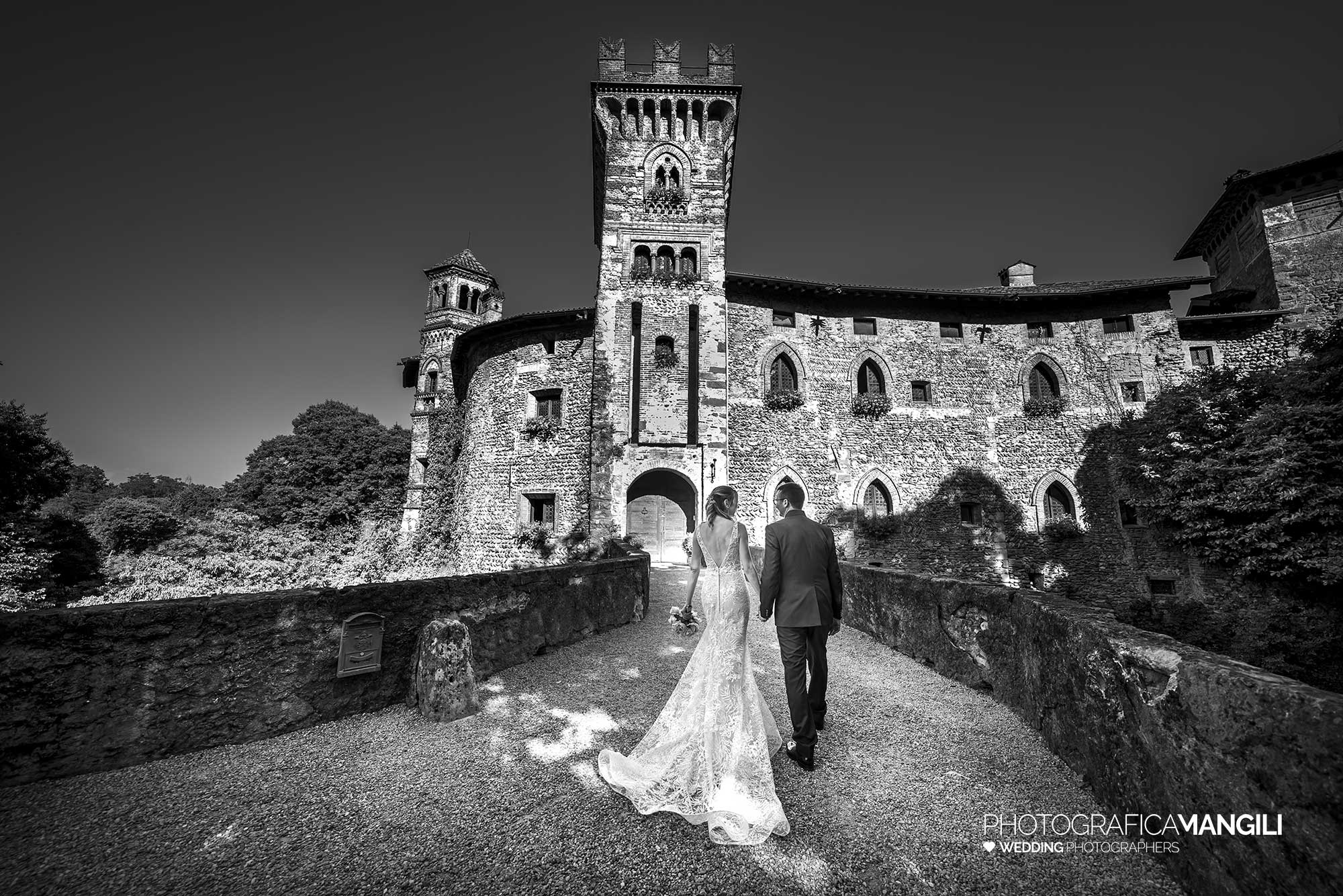 029 reportage foto matrimonio wedding sposi bianco nero castello marne filago bergamo 029 reportage foto matrimonio wedding sposi bianco nero castello marne filago bergamo