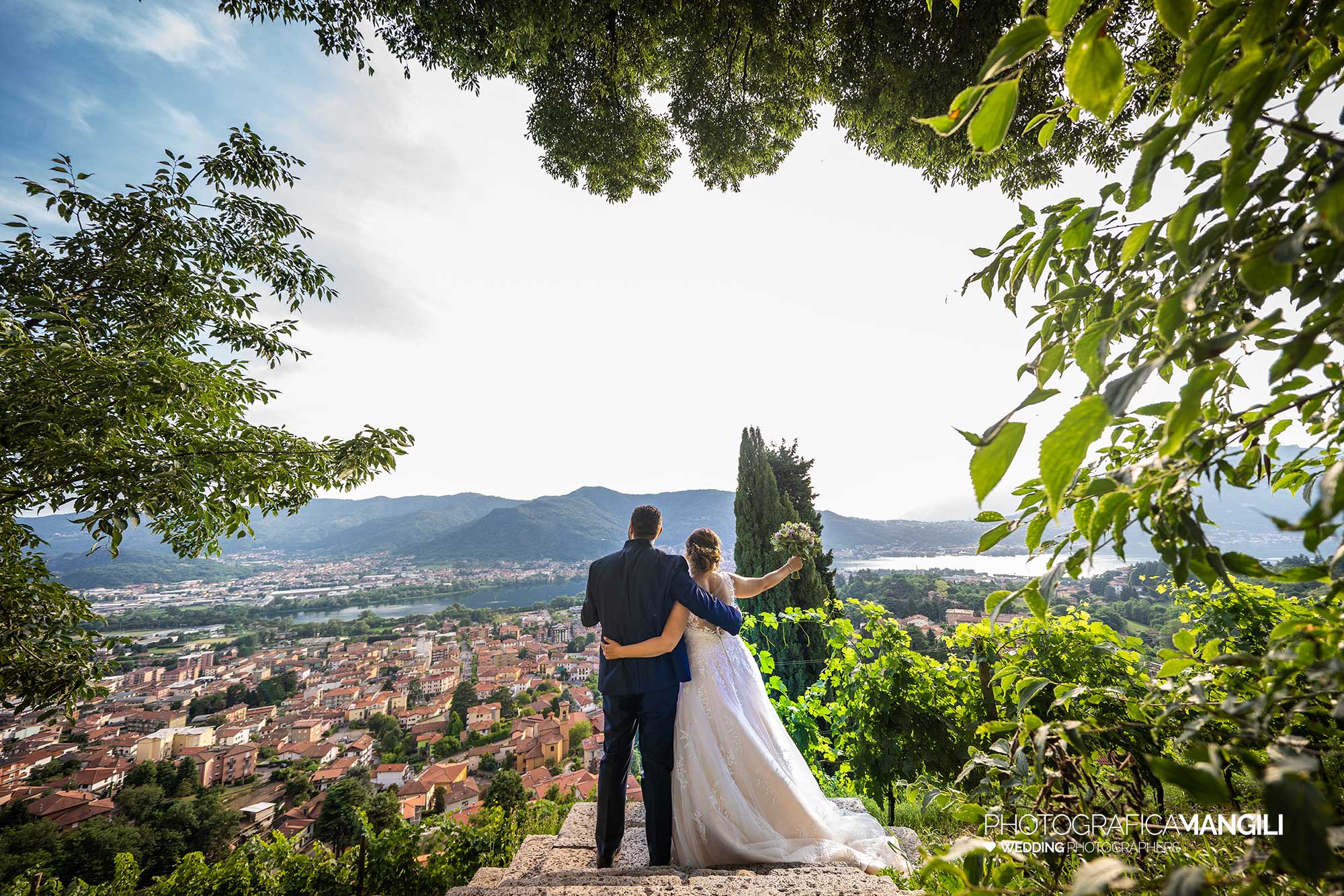 030 fotografo matrimonio reportage wedding ritratto sposi panoramica castello rossino calolziocorte lecco lago como 030 fotografo matrimonio reportage wedding ritratto sposi panoramica castello rossino calolziocorte lecco lago como