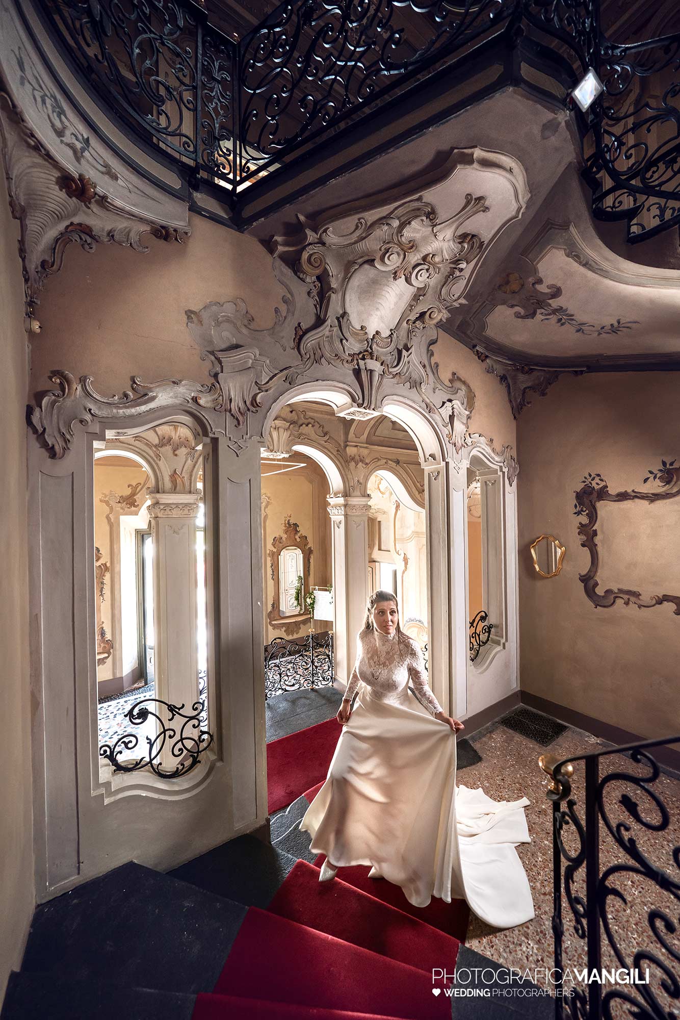 030 fotografo matrimonio reportage wedding scala sposi villa esengrini montalbano varese 030 fotografo matrimonio reportage wedding scala sposi villa esengrini montalbano varese