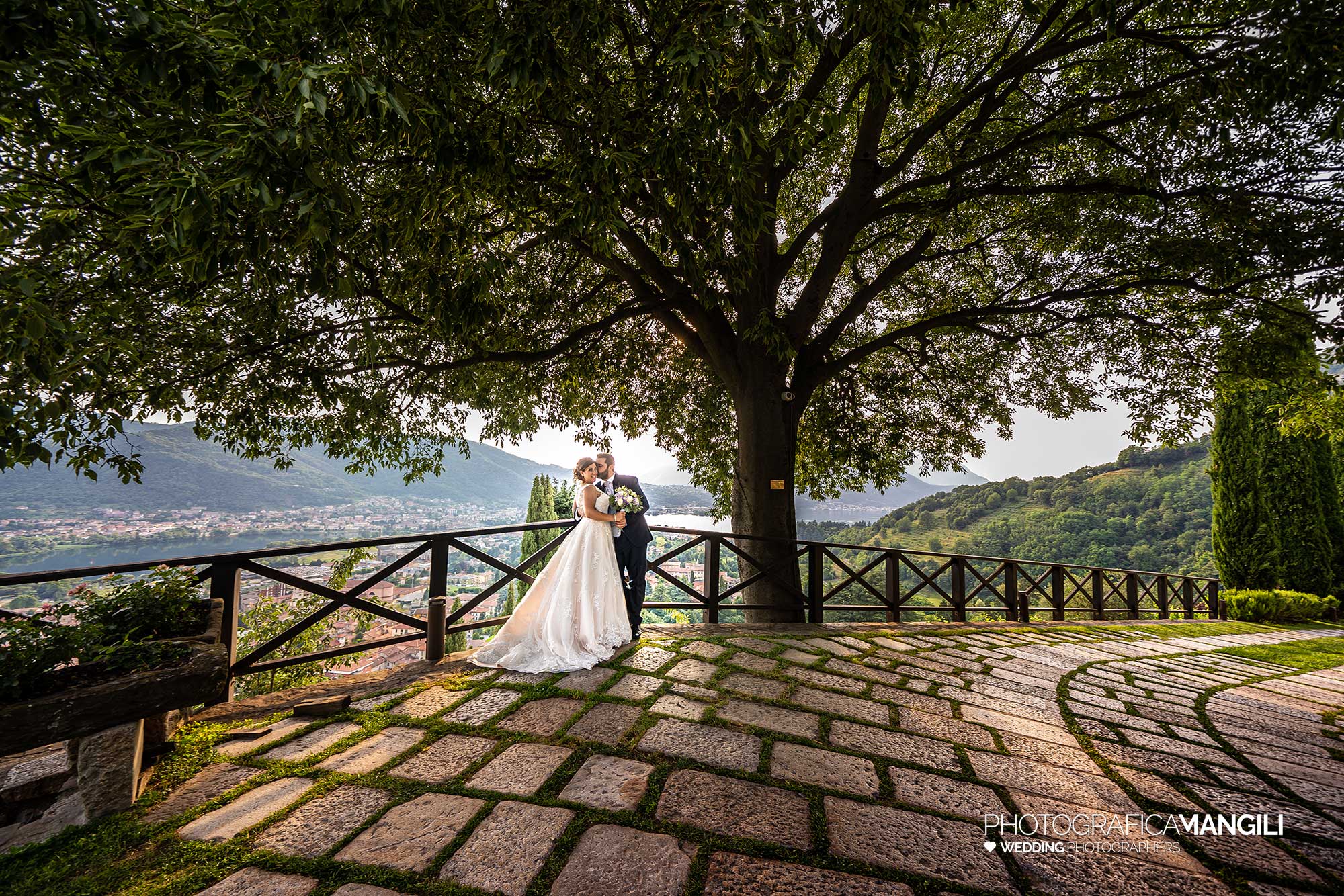 031 fotografo matrimonio reportage wedding ritratto sposi castello rossino calolziocorte lecco lago como 031 fotografo matrimonio reportage wedding ritratto sposi castello rossino calolziocorte lecco lago como