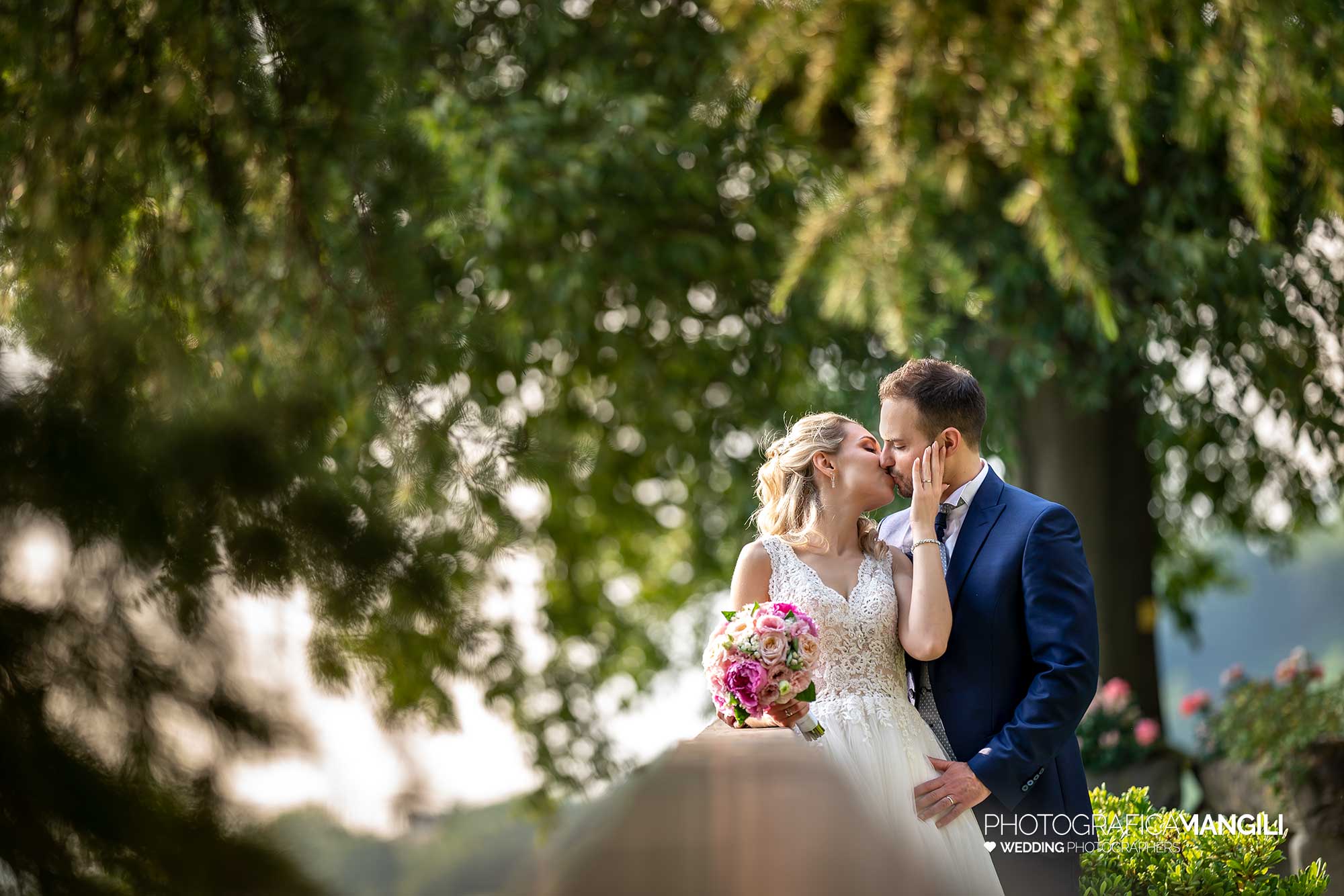 031 fotografo matrimonio reportage wedding sposi bacio castello rossino calolziocorte lago como lecco 031 fotografo matrimonio reportage wedding sposi bacio castello rossino calolziocorte lago como lecco