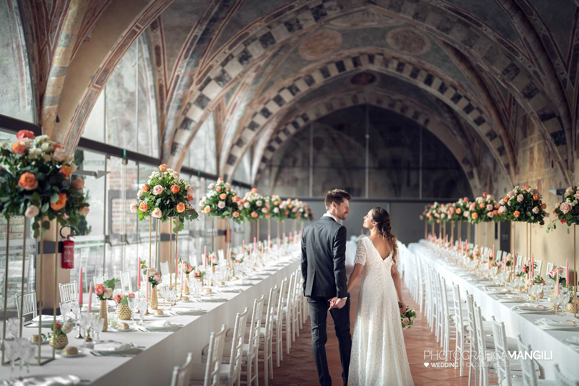 032 fotografo matrimonio reportage wedding sposi sala pranzo castello visconteo cassano d adda milano 032 fotografo matrimonio reportage wedding sposi sala pranzo castello visconteo cassano d adda milano