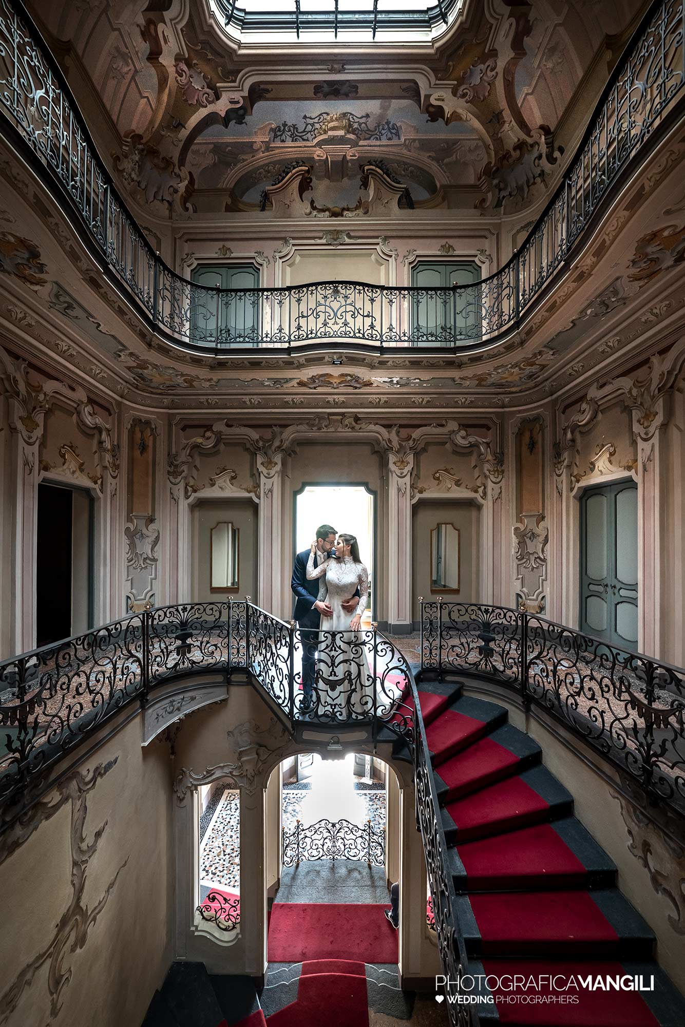 032 fotografo matrimonio reportage wedding sposi scala villa esengrini montalbano varese 032 fotografo matrimonio reportage wedding sposi scala villa esengrini montalbano varese