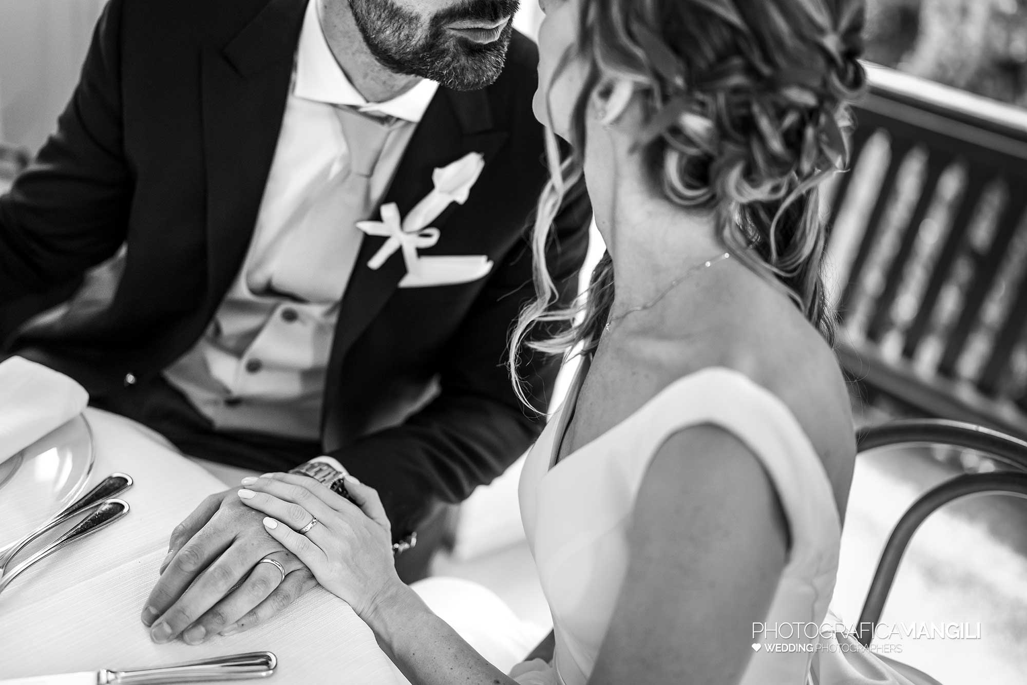 036 fotografo matrimonio reportage wedding sposi pranzo castello rossino calolziocorte lago como lecco 036 fotografo matrimonio reportage wedding sposi pranzo castello rossino calolziocorte lago como lecco