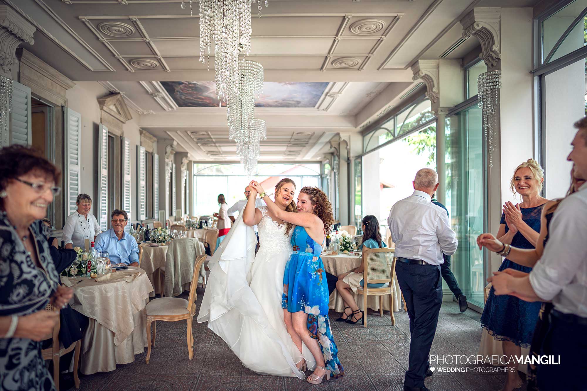 038 fotografo matrimonio reportage wedding sposi balli villa giulia valmadrera lago como lecco 038 fotografo matrimonio reportage wedding sposi balli villa giulia valmadrera lago como lecco