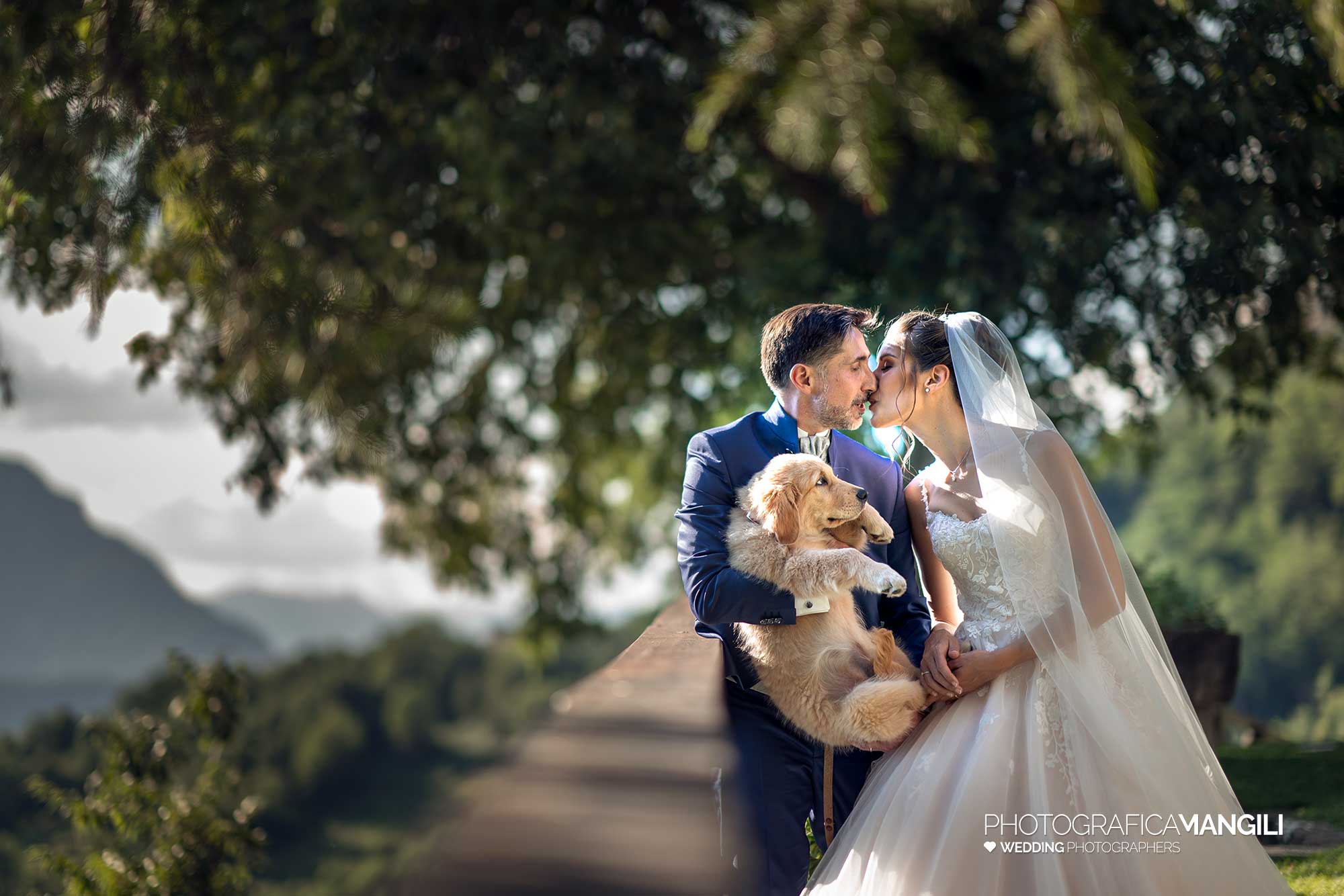 038 fotografo matrimonio reportage wedding sposi cagnolino castello rossino calolziocorte lago como lecco 1 038 fotografo matrimonio reportage wedding sposi cagnolino castello rossino calolziocorte lago como lecco 1