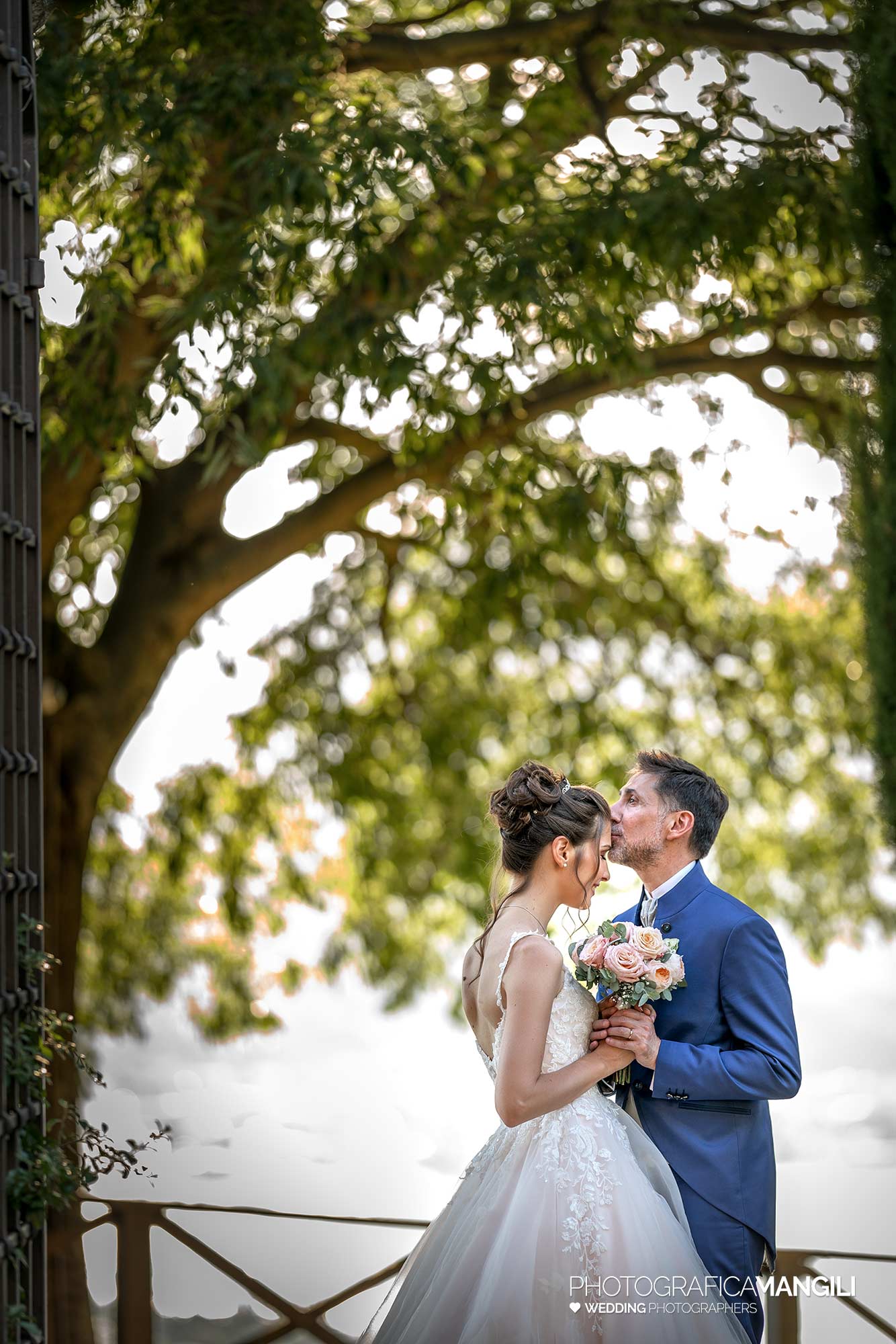 039 fotografo matrimonio reportage wedding sposi bacio castello rossino calolziocorte lago como lecco 039 fotografo matrimonio reportage wedding sposi bacio castello rossino calolziocorte lago como lecco