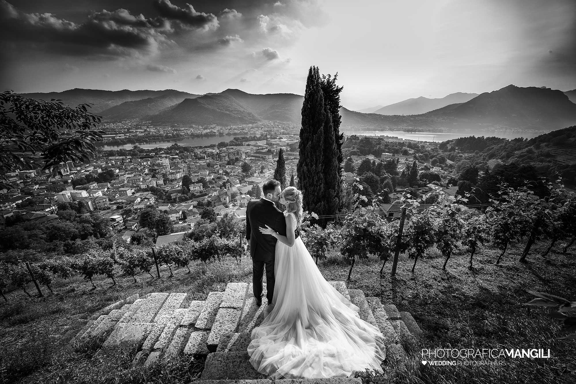 039 fotografo matrimonio reportage wedding sposi panorama castello rossino calolziocorte lago como lecco 039 fotografo matrimonio reportage wedding sposi panorama castello rossino calolziocorte lago como lecco