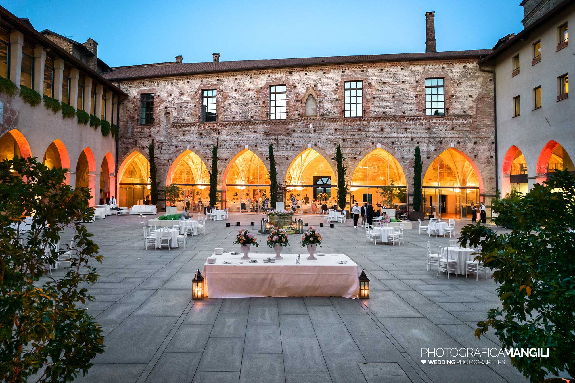 044 fotografo matrimonio reportage wedding sposi castello visconteo cassano d adda milano 1 044 fotografo matrimonio reportage wedding sposi castello visconteo cassano d adda milano 1