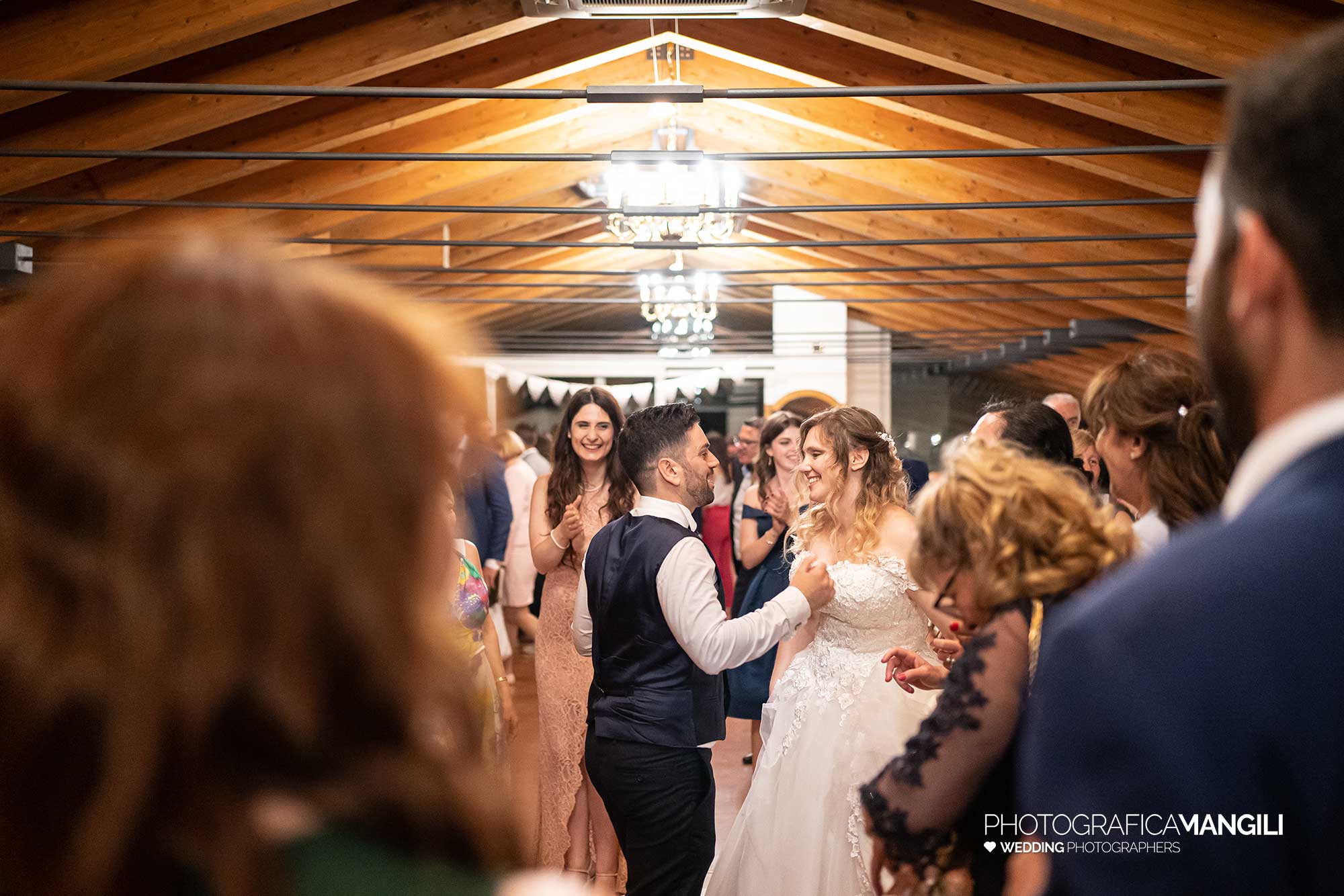 044 reportage foto matrimonio wedding ritratto sposi balli fontanile gandosso bergamo 044 reportage foto matrimonio wedding ritratto sposi balli fontanile gandosso bergamo