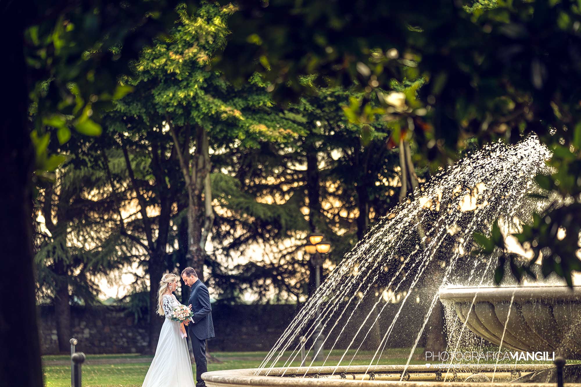 047 fotografo matrimonio reportage wedding sposi fontana villa valenca rovato brescia 047 fotografo matrimonio reportage wedding sposi fontana villa valenca rovato brescia
