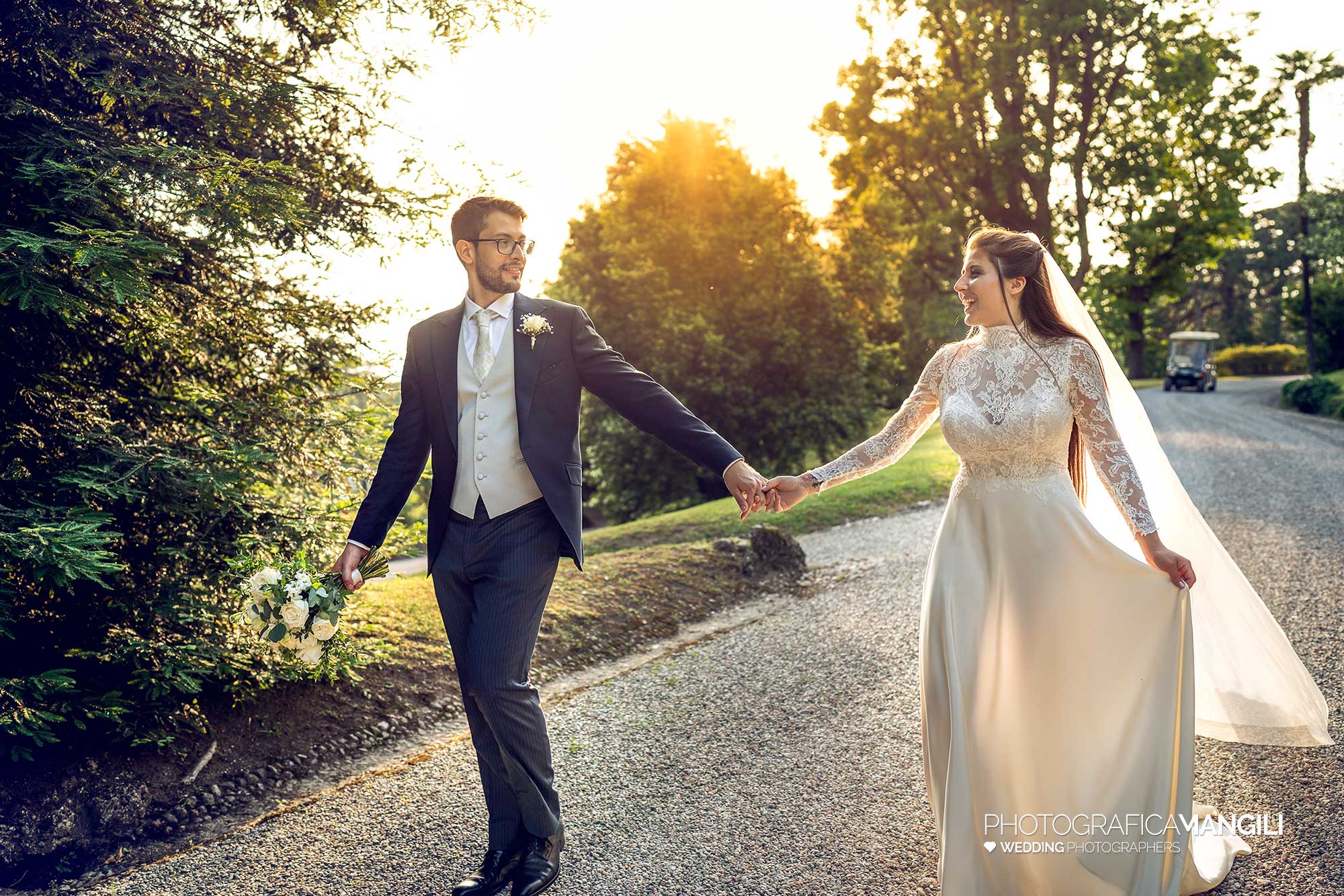 047 fotografo matrimonio reportage wedding sposi tramonto villa esengrini montalbano varese 2 047 fotografo matrimonio reportage wedding sposi tramonto villa esengrini montalbano varese 2