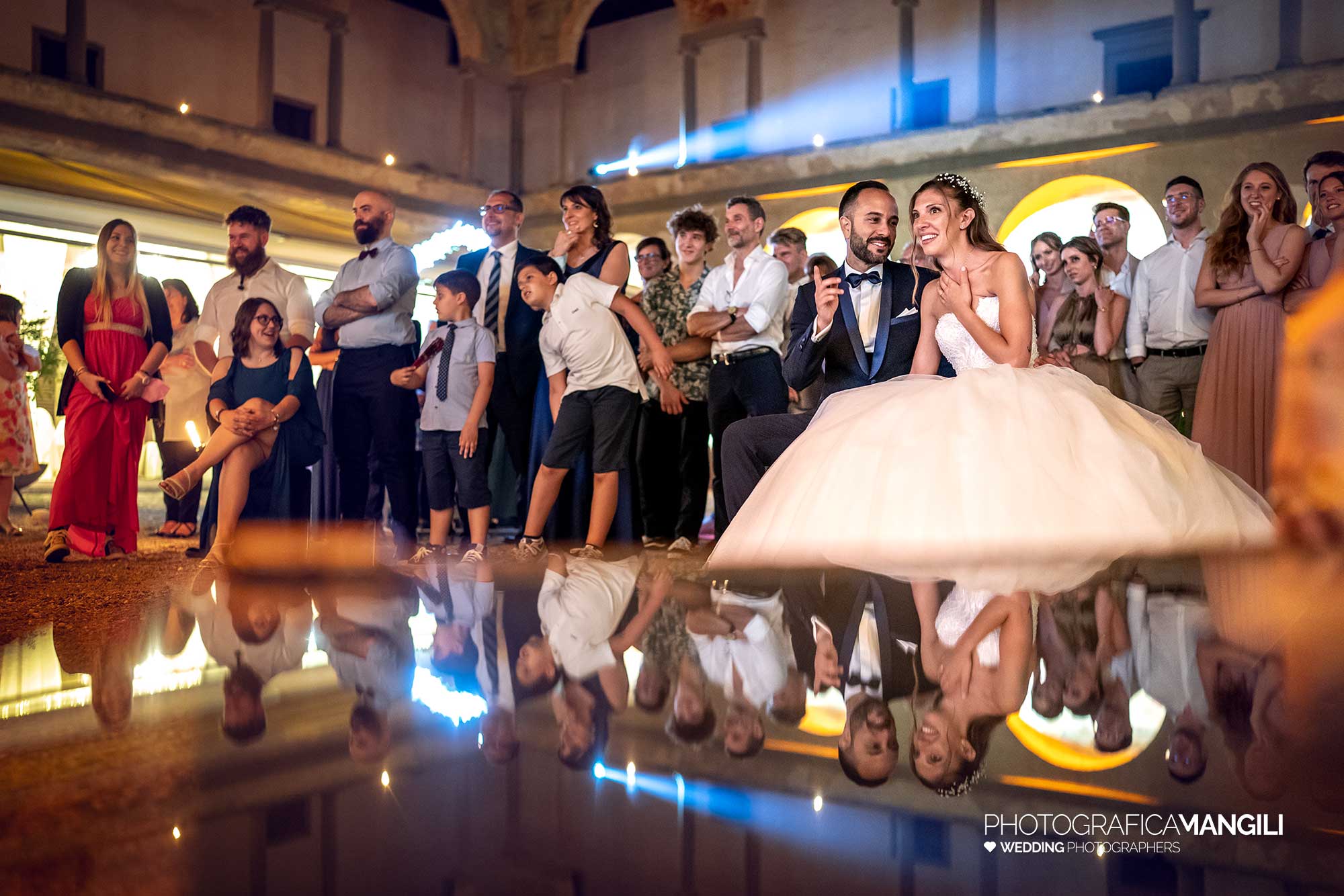 071 fotografo matrimonio reportage wedding sposi videoproiezione castello cavernago bergamo 071 fotografo matrimonio reportage wedding sposi videoproiezione castello cavernago bergamo