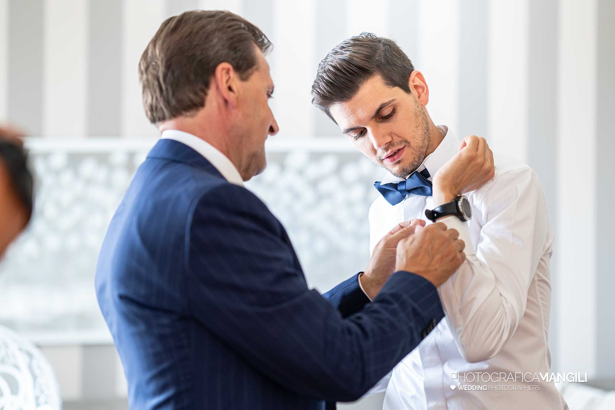 002 fotografo matrimonio reportage wedding preparazione sposo carugate milano 002 fotografo matrimonio reportage wedding preparazione sposo carugate milano