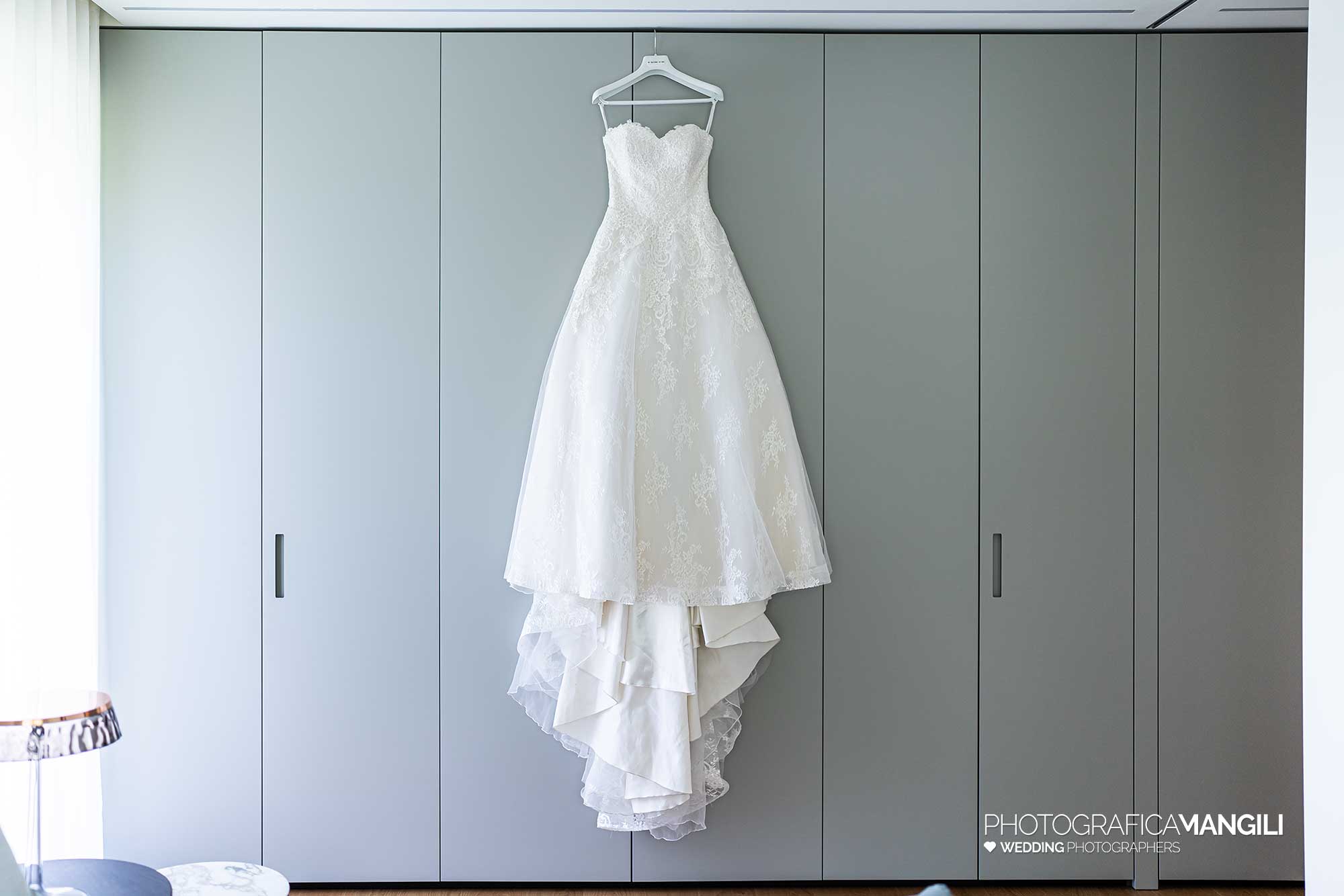 003 reportage wedding fotografo matrimonio sposa preparativi vestizione villa caroli zanchi stezzano bergamo 003 reportage wedding fotografo matrimonio sposa preparativi vestizione villa caroli zanchi stezzano bergamo