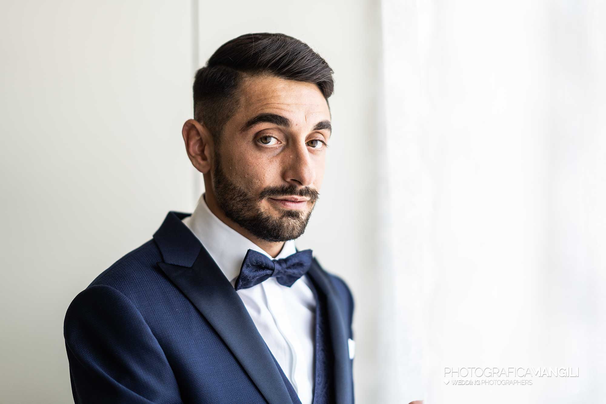 004 fotografo matrimonio reportage wedding preparazione vestizione sposo monza 004 fotografo matrimonio reportage wedding preparazione vestizione sposo monza