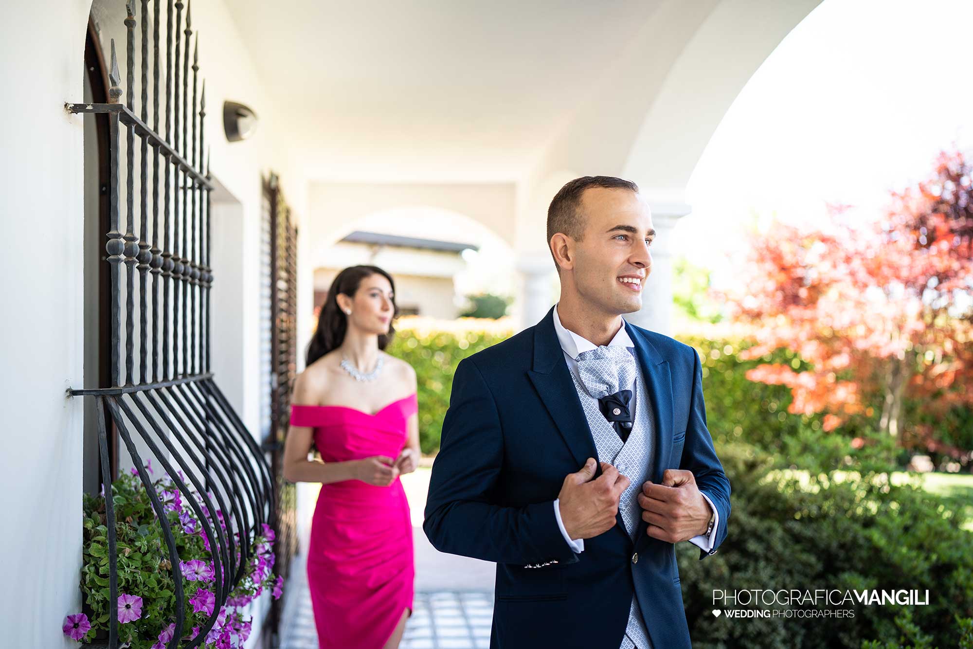 004 fotografo matrimonio reportage wedding sposi vestizione preparativi cogliate monza brianza 004 fotografo matrimonio reportage wedding sposi vestizione preparativi cogliate monza brianza