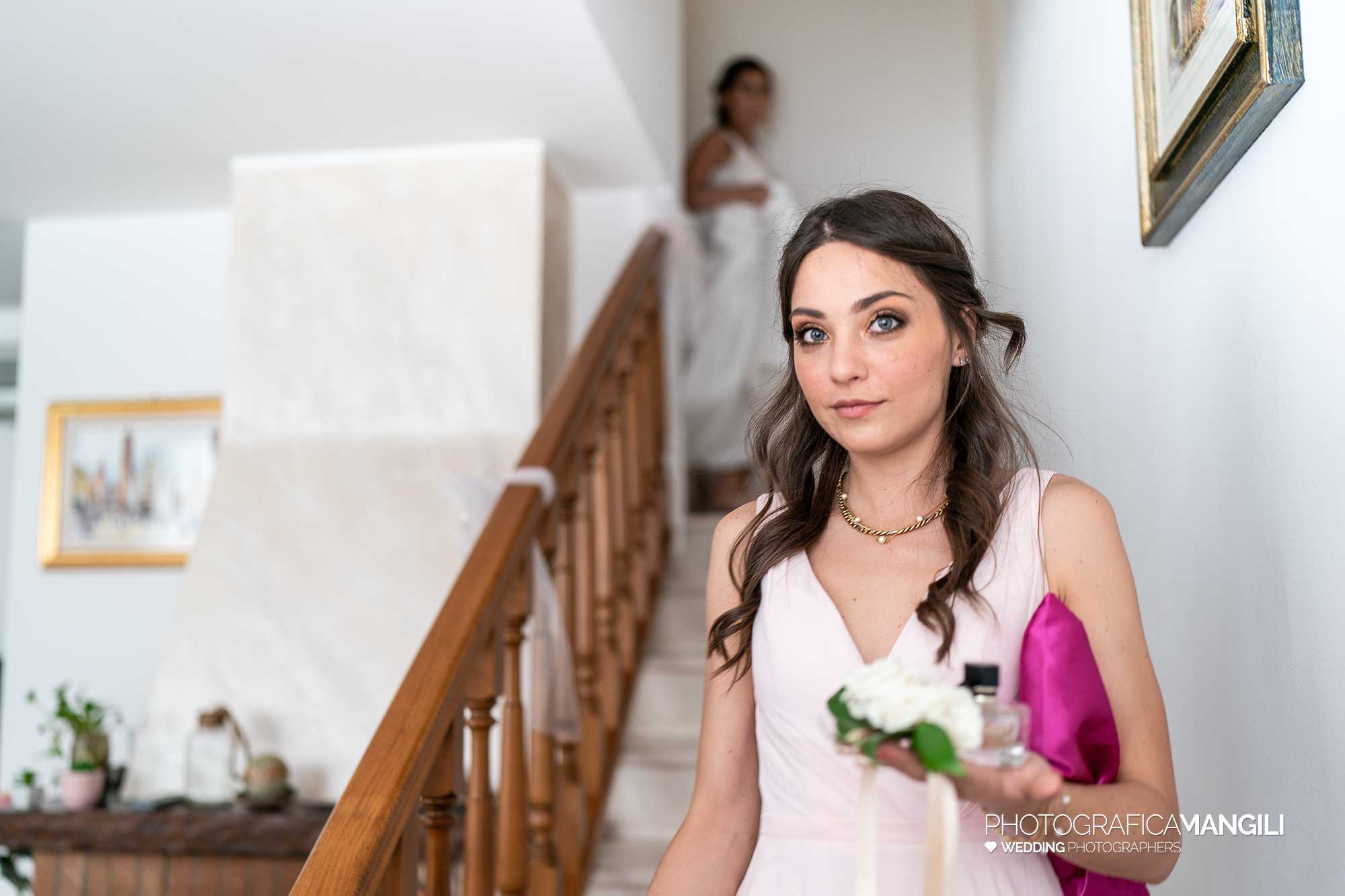 007 fotografo matrimonio reportage wedding preparazione vestizione preparativi trucco sposa macherio monza brianza 007 fotografo matrimonio reportage wedding preparazione vestizione preparativi trucco sposa macherio monza brianza