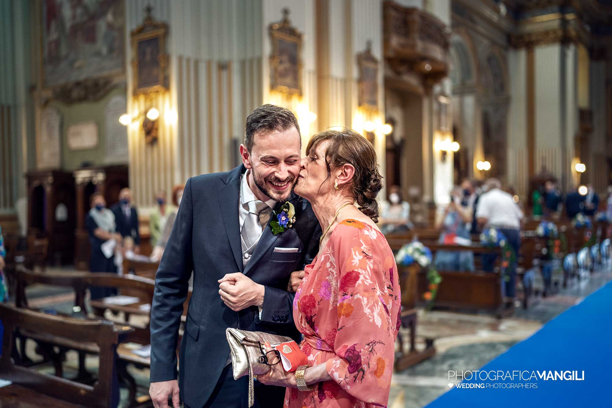 007 reportage wedding foto grafo matrimoni ingresso sposo mamma desio monza brianza 007 reportage wedding foto grafo matrimoni ingresso sposo mamma desio monza brianza