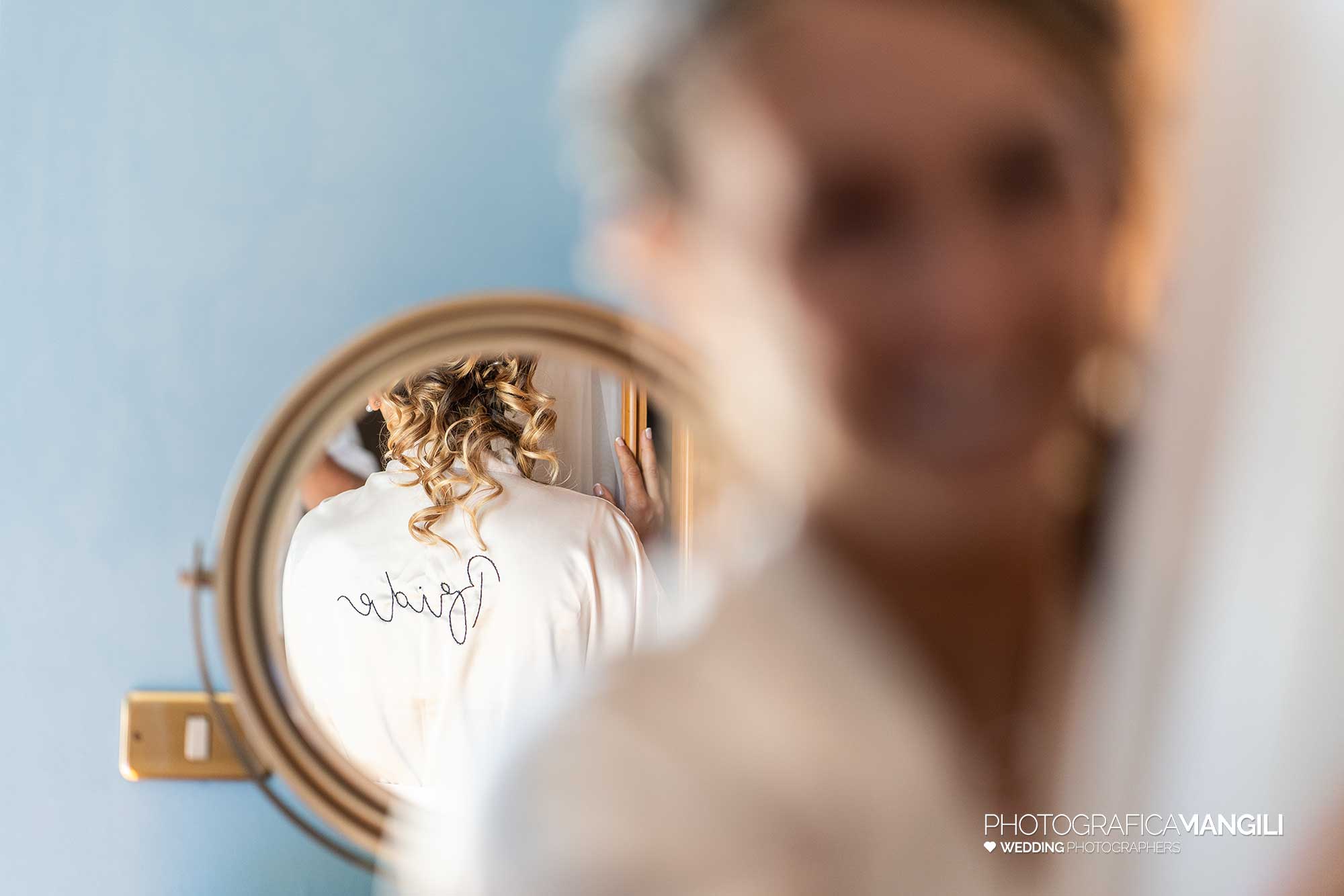 008 fotografo matrimonio reportage wedding abito vestizione sposa bergamo 008 fotografo matrimonio reportage wedding abito vestizione sposa bergamo