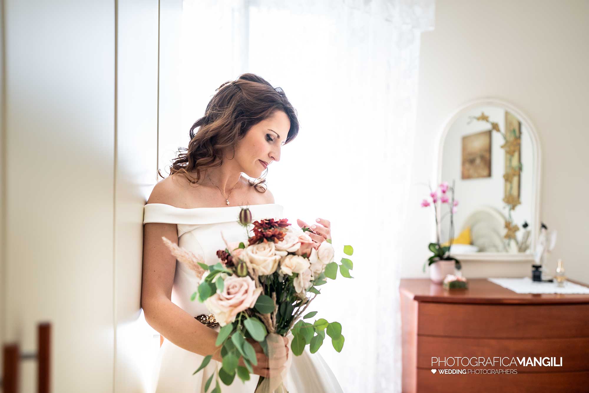 009 fotografo matrimonio reportage wedding preparazione sposa milano 009 fotografo matrimonio reportage wedding preparazione sposa milano