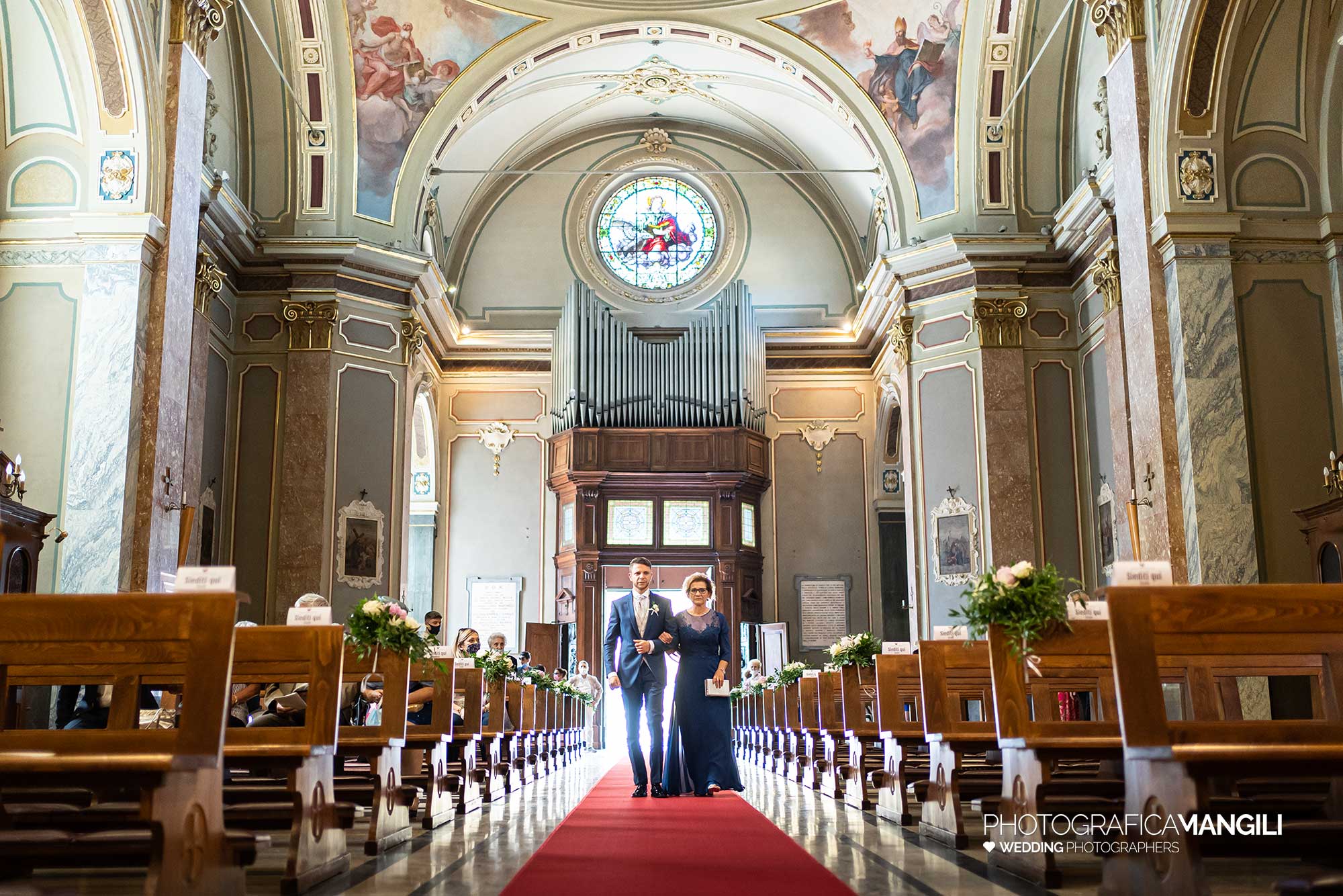 010 fotografo matrimonio reportage wedding ingresso sposo merate brianza 010 fotografo matrimonio reportage wedding ingresso sposo merate brianza