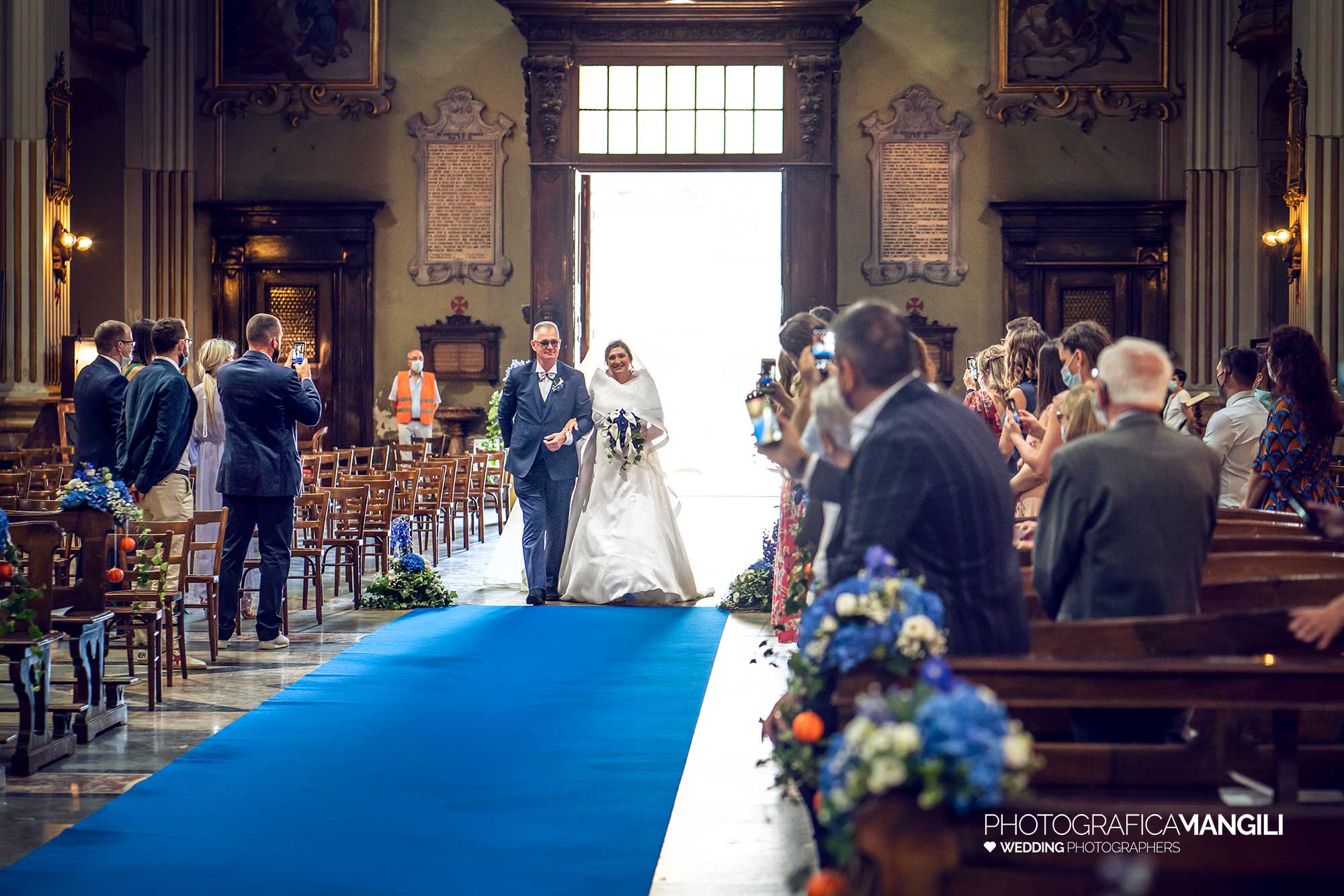 010 reportage wedding foto grafo matrimoni ingresso chiesa sposa papà desio monza brianza 010 reportage wedding foto grafo matrimoni ingresso chiesa sposa papà desio monza brianza