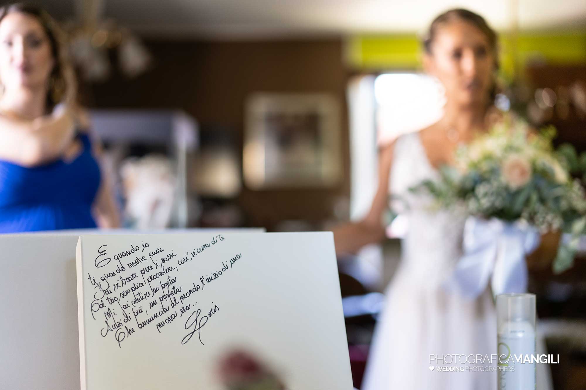 012 fotografo matrimonio reportage wedding abito vestizione sposa bergamo 012 fotografo matrimonio reportage wedding abito vestizione sposa bergamo