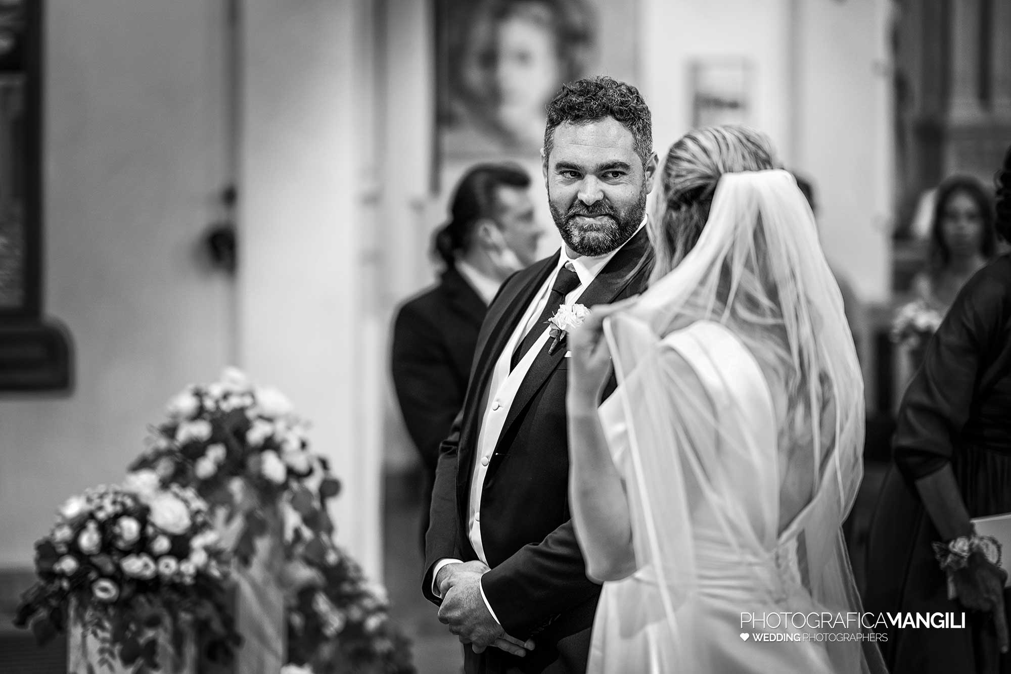 012 fotografo matrimonio reportage wedding sposi cerimonia chiesa lecco 012 fotografo matrimonio reportage wedding sposi cerimonia chiesa lecco