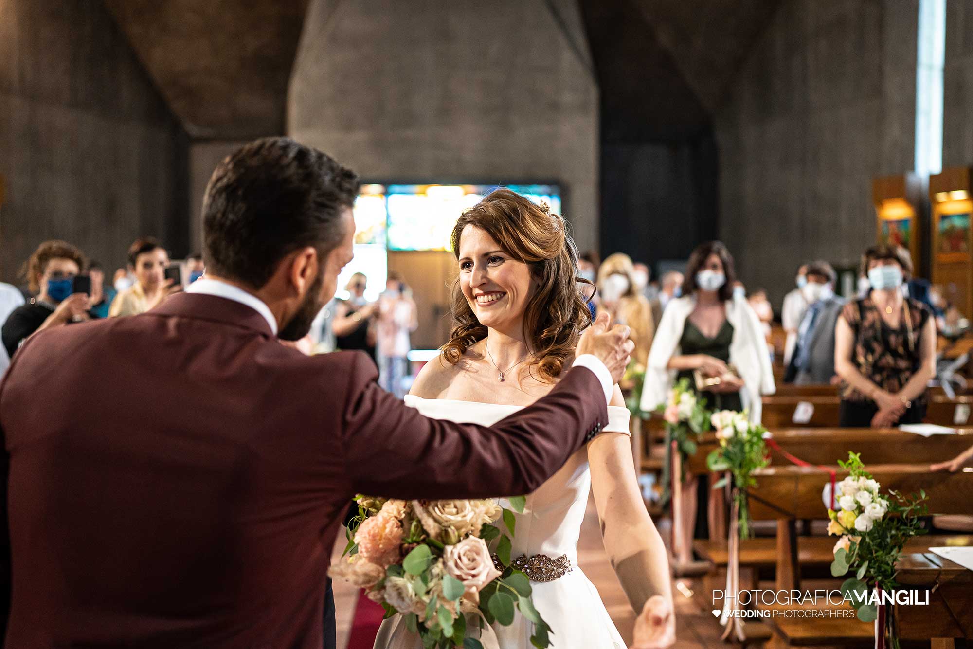 013 fotografo matrimonio reportage wedding cerimonia chiesa ingresso sposa incontro bergamo 013 fotografo matrimonio reportage wedding cerimonia chiesa ingresso sposa incontro bergamo