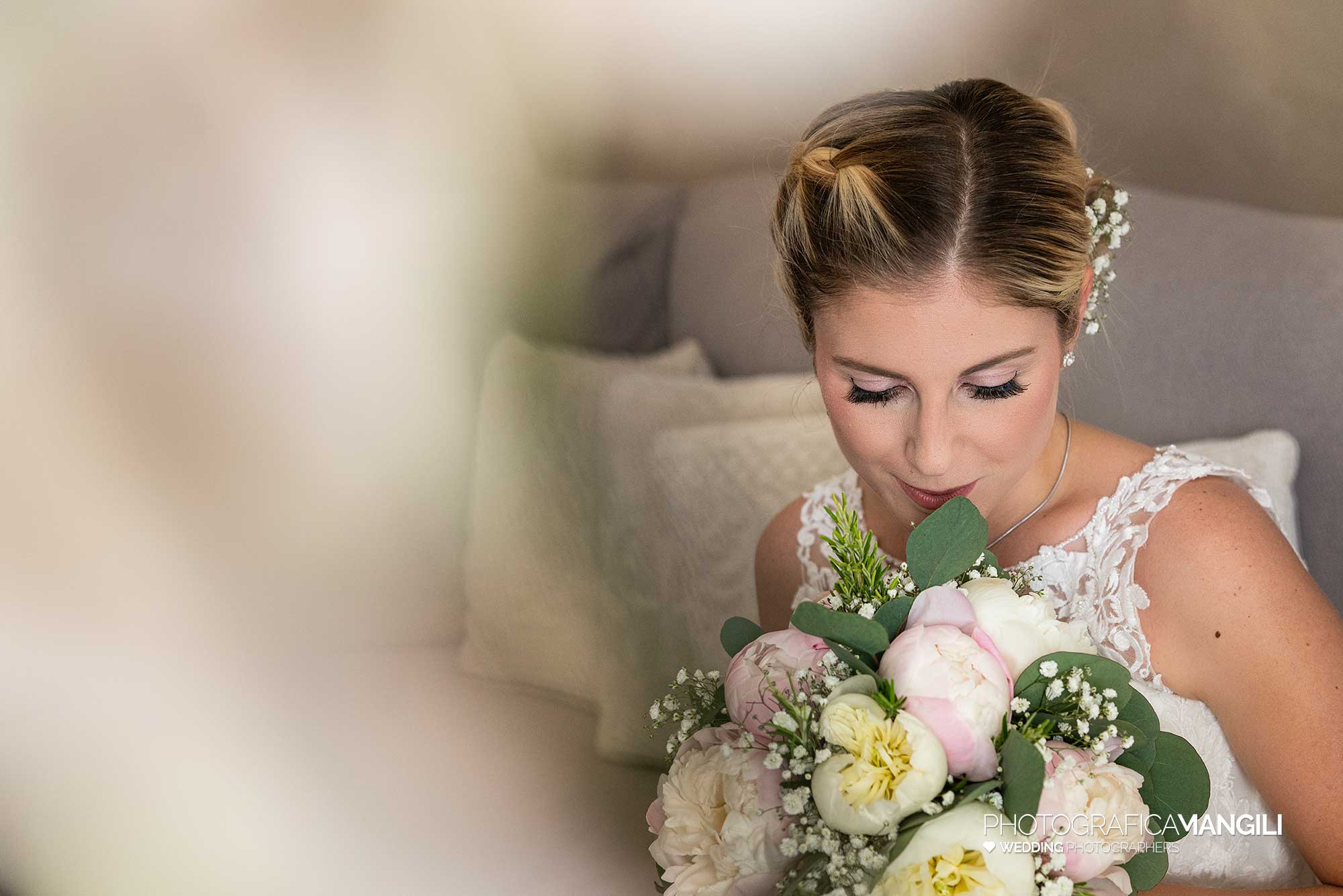 014 fotografo matrimonio reportage wedding preparazione ritratto vestizione sposa ritratto monza brianza 014 fotografo matrimonio reportage wedding preparazione ritratto vestizione sposa ritratto monza brianza