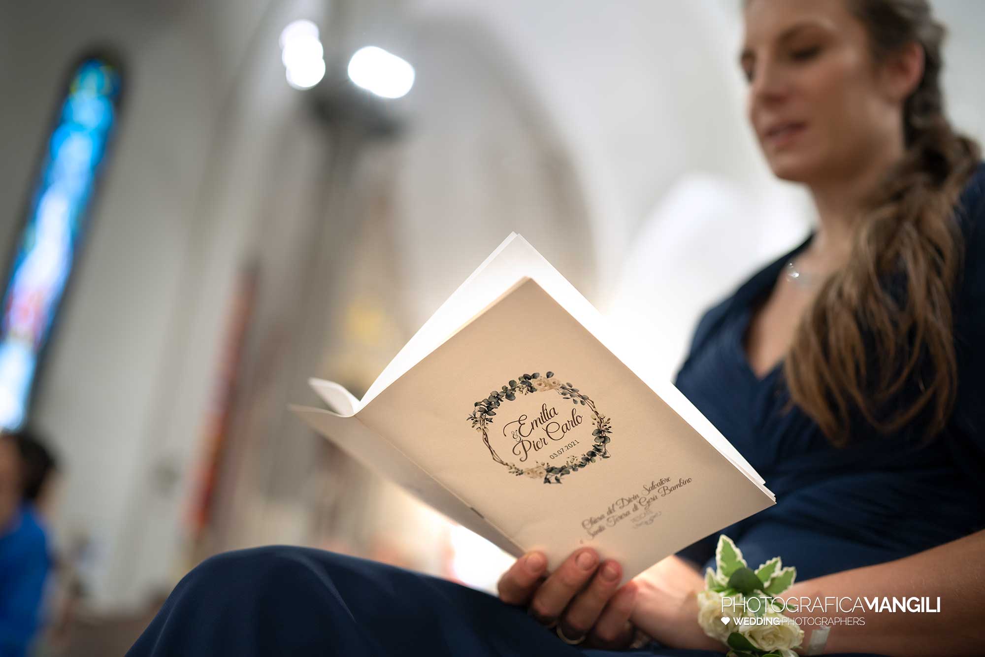 016 fotografo matrimonio reportage wedding libretto sposi cerimonia chiesa lecco 016 fotografo matrimonio reportage wedding libretto sposi cerimonia chiesa lecco