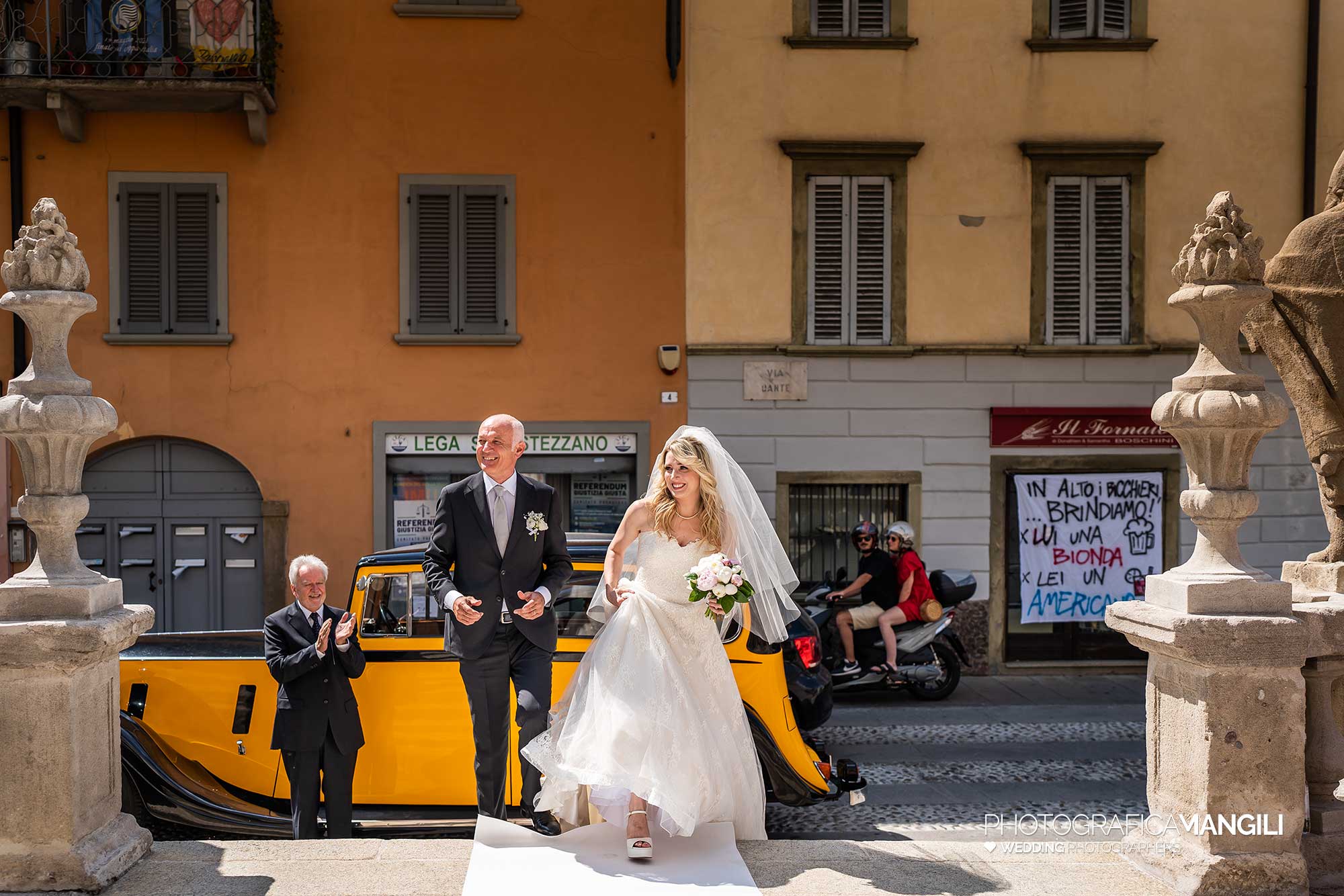 016 reportage wedding fotografo matrimonio chiesa cerimonia ingresso macchina sposa papà stezzano bergamo 016 reportage wedding fotografo matrimonio chiesa cerimonia ingresso macchina sposa papà stezzano bergamo
