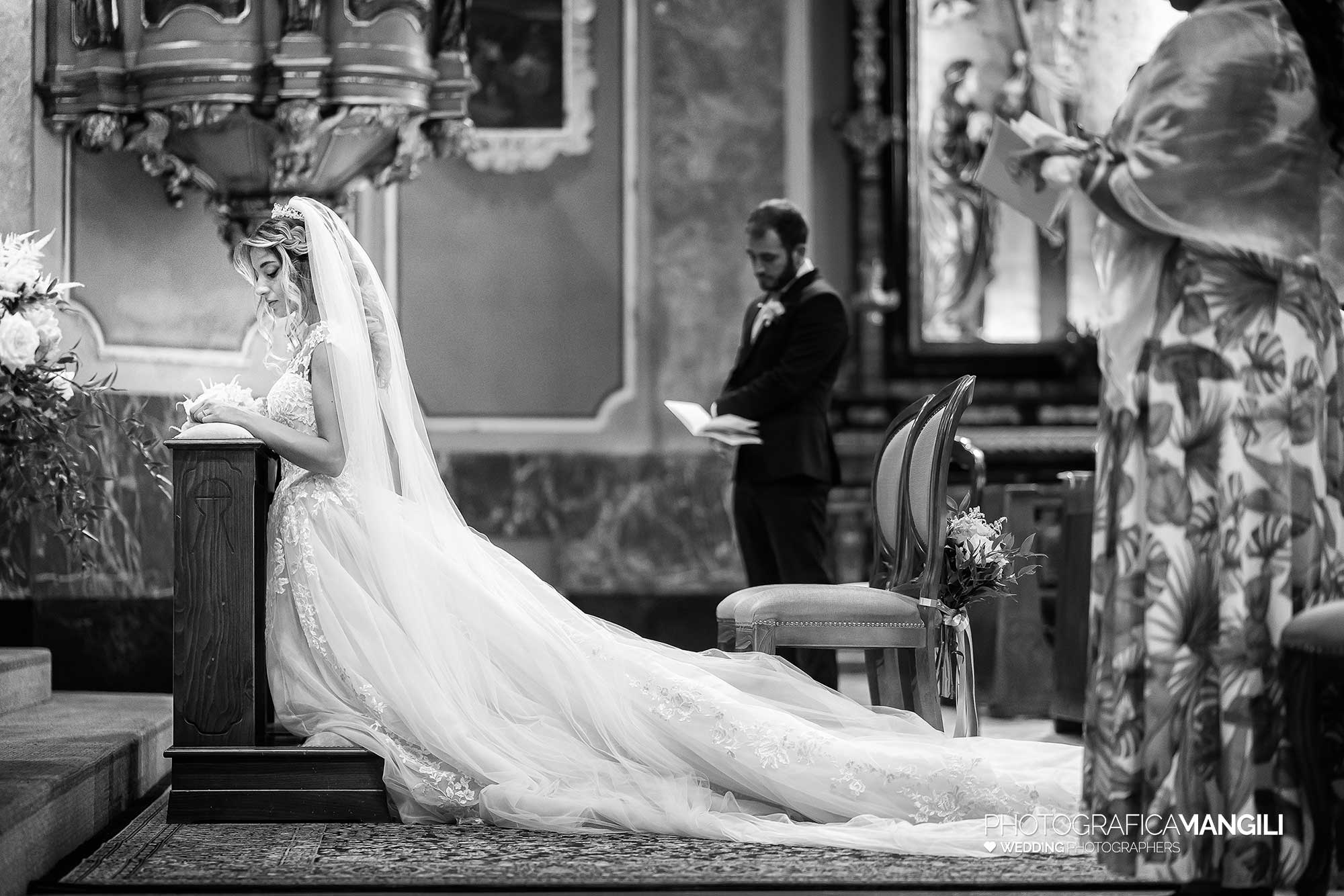 018 fotografo matrimonio reportage wedding cerimonia chiesa sposi merate brianza 018 fotografo matrimonio reportage wedding cerimonia chiesa sposi merate brianza