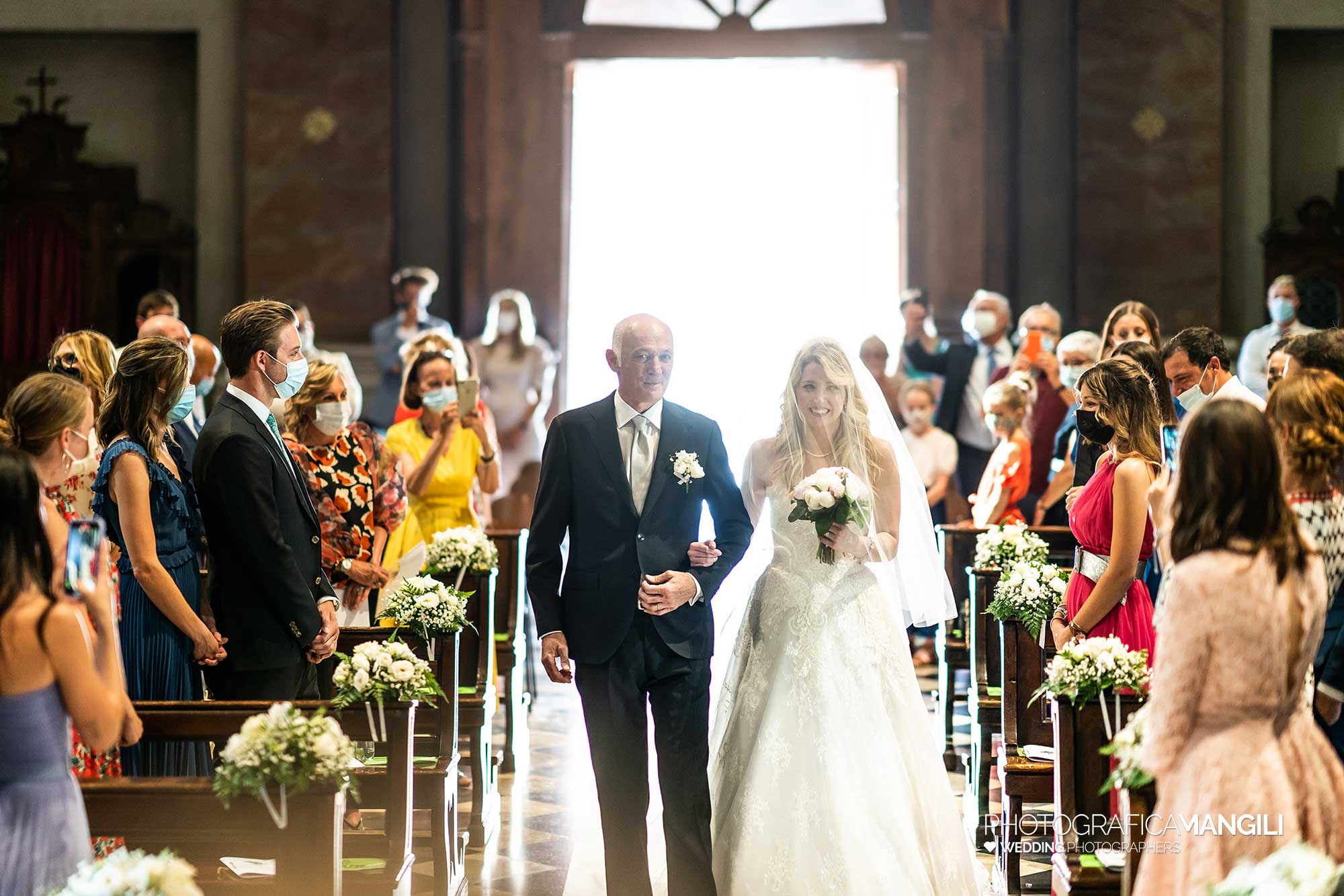 020 reportage wedding fotografo matrimonio chiesa cerimonia ingresso sposa papà stezzano bergamo 020 reportage wedding fotografo matrimonio chiesa cerimonia ingresso sposa papà stezzano bergamo
