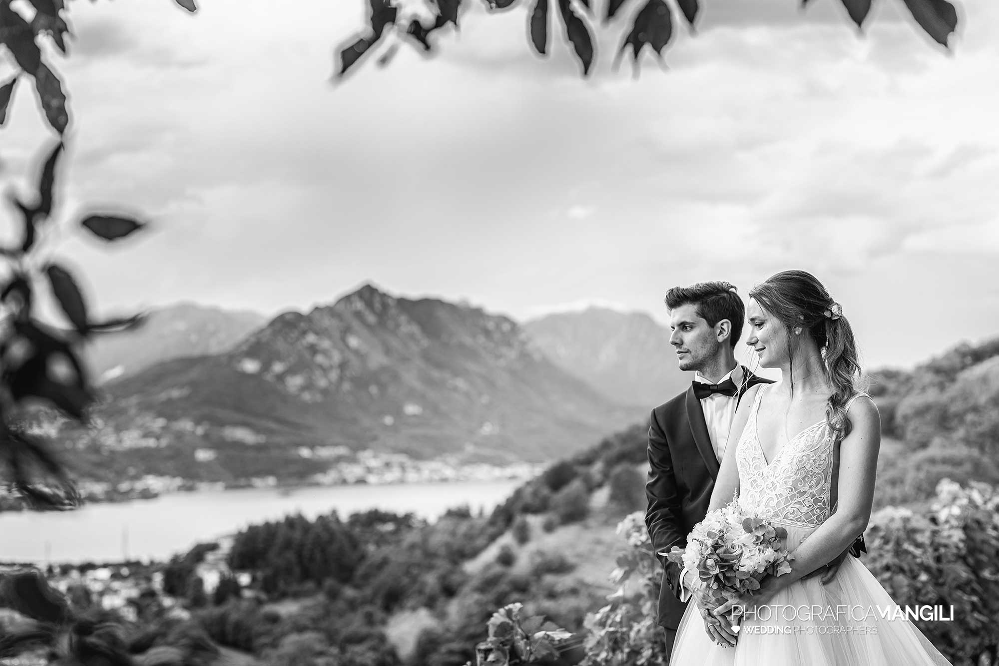 022 fotografo matrimonio reportage wedding ritratto sposi bianco nero castello rossino calolziocorte lago como lecco 022 fotografo matrimonio reportage wedding ritratto sposi bianco nero castello rossino calolziocorte lago como lecco