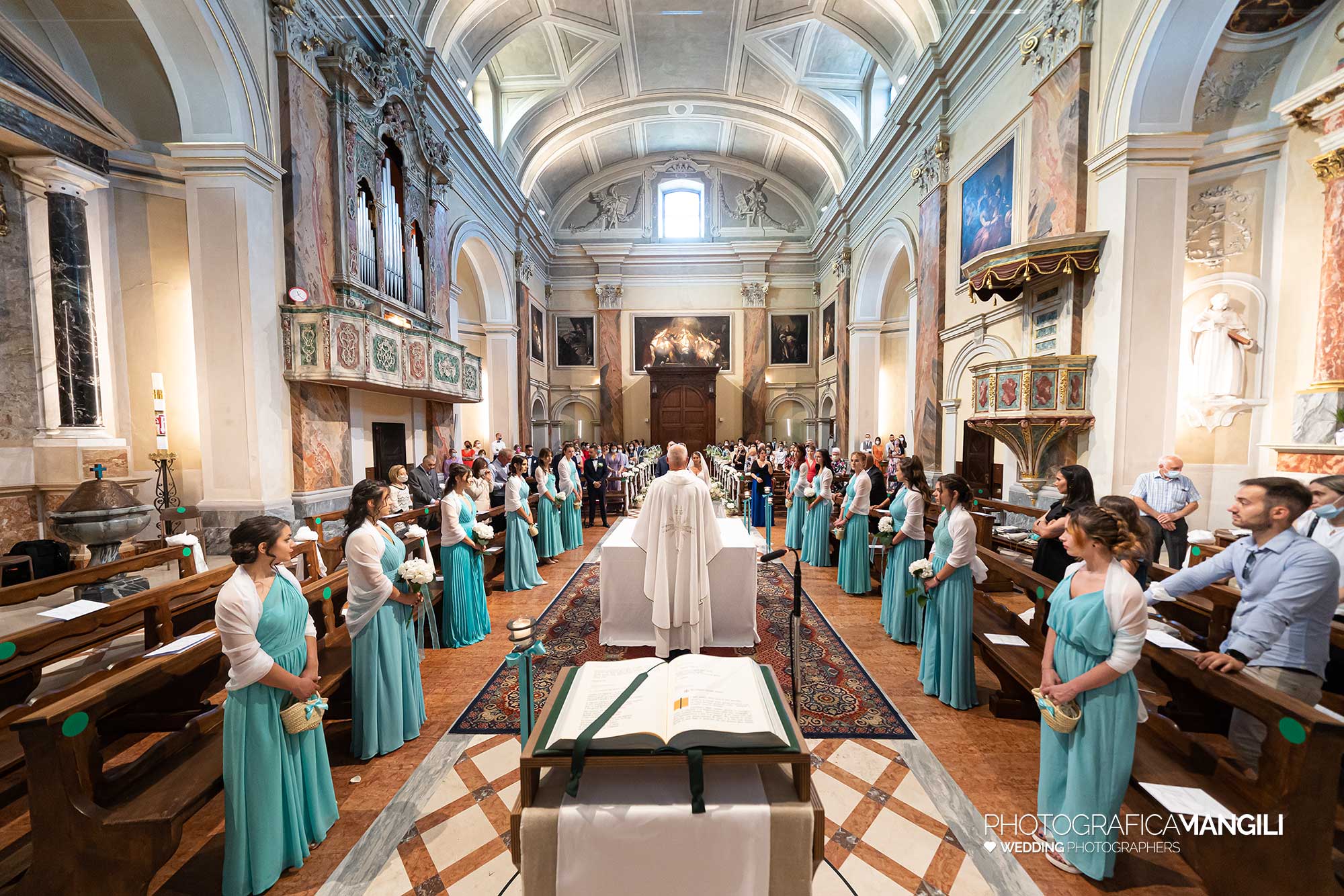 023 fotografo matrimonio reportage wedding cerimonia chiesa sposi bergamo 023 fotografo matrimonio reportage wedding cerimonia chiesa sposi bergamo