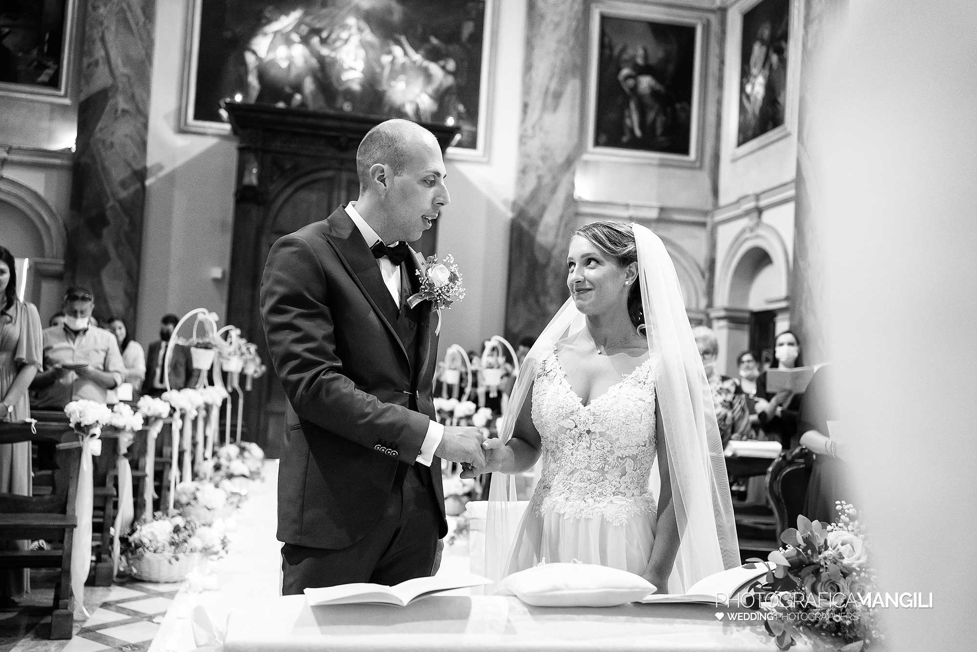 026 fotografo matrimonio reportage wedding cerimonia chiesa sposi bergamo 026 fotografo matrimonio reportage wedding cerimonia chiesa sposi bergamo