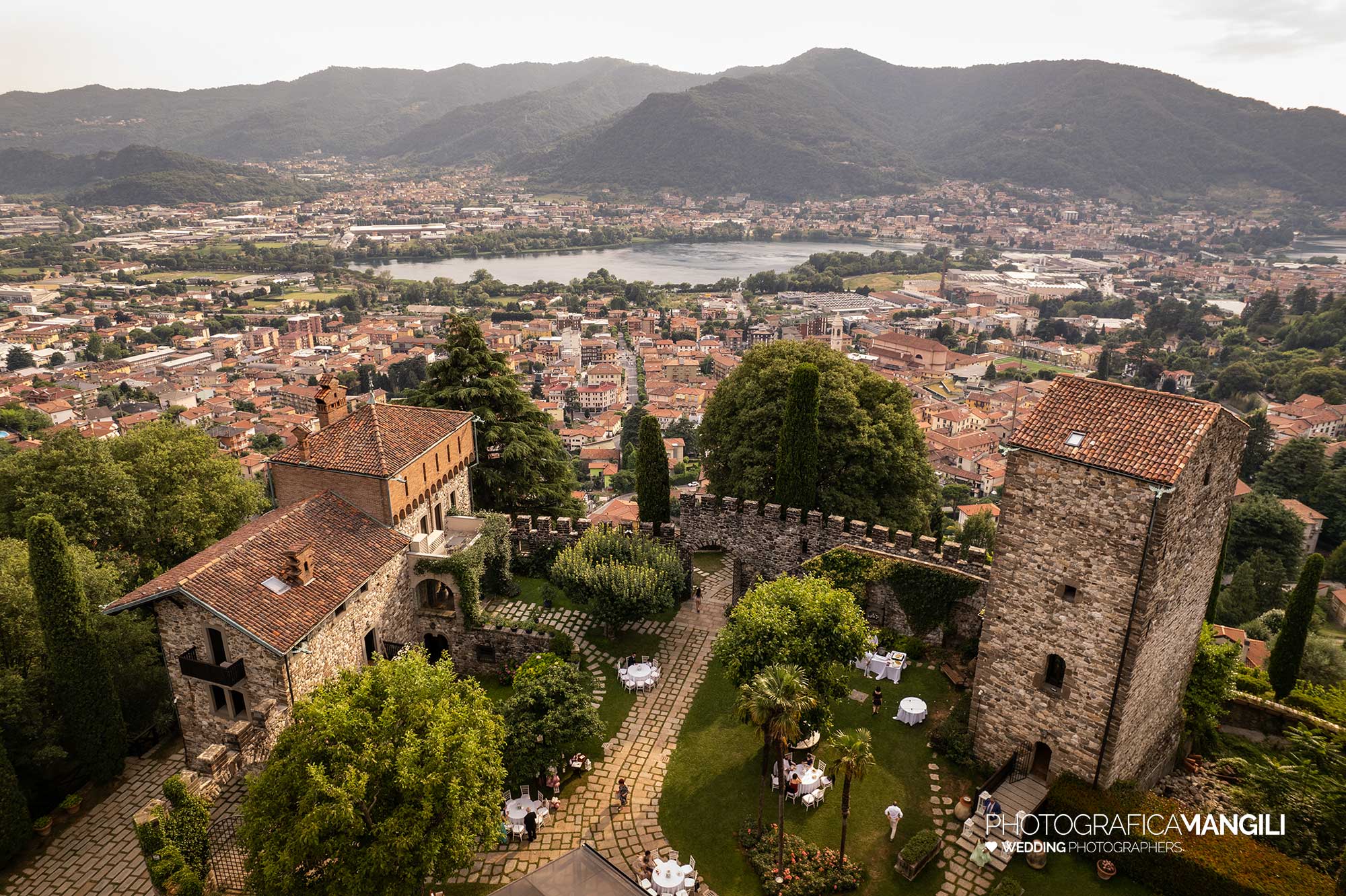 028 fotografo matrimonio reportage wedding sposi panoramica castello rossino calolziocorte lecco lago como 028 fotografo matrimonio reportage wedding sposi panoramica castello rossino calolziocorte lecco lago como