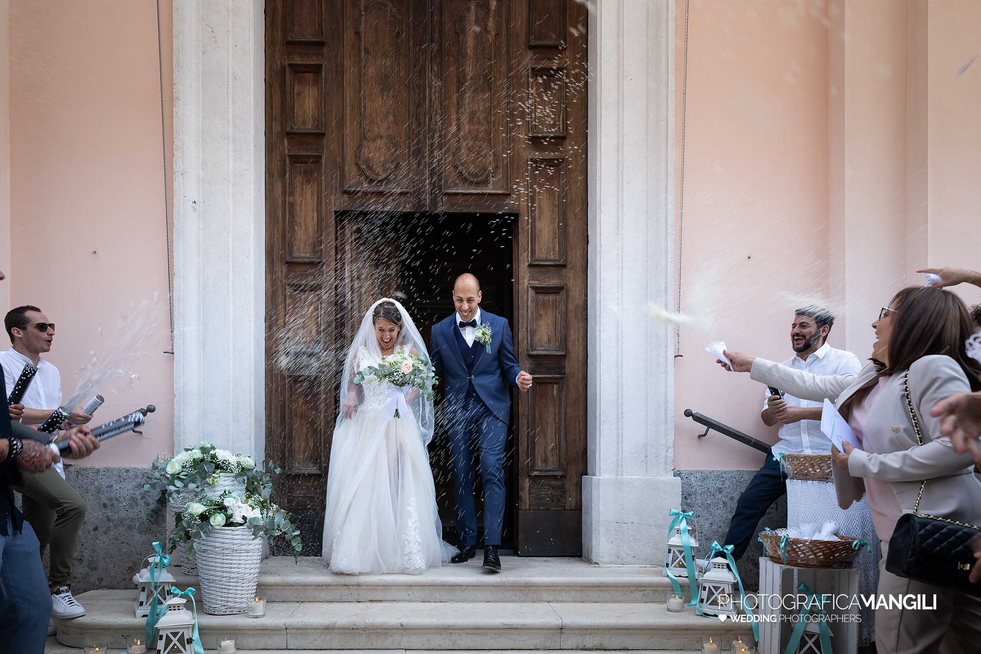 029 fotografo matrimonio reportage wedding cerimonia uscita chiesa sposi riso bergamo 029 fotografo matrimonio reportage wedding cerimonia uscita chiesa sposi riso bergamo
