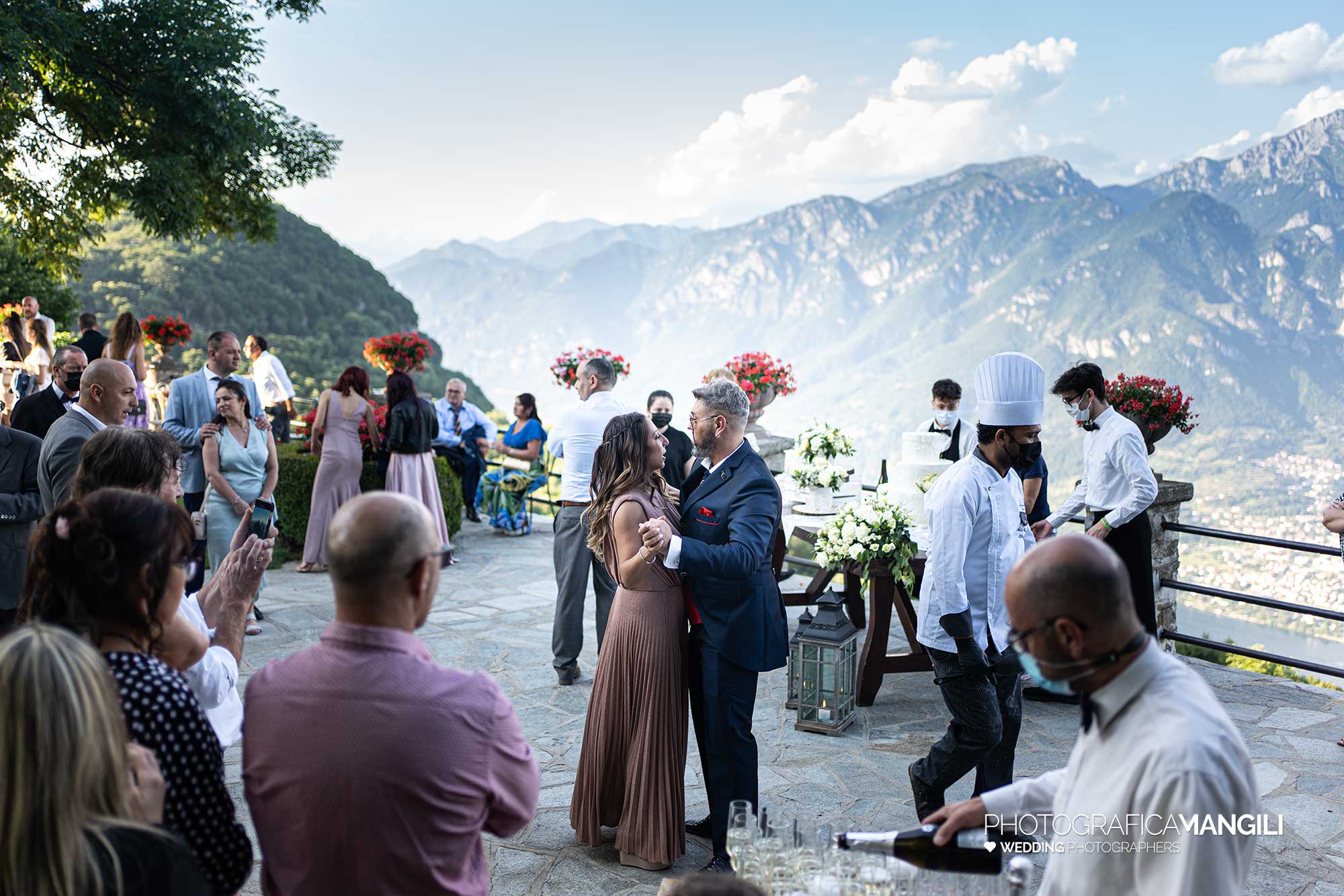 030 reportage foto matrimonio wedding sposi panoramica lago como balli madonnina barni lecco 030 reportage foto matrimonio wedding sposi panoramica lago como balli madonnina barni lecco