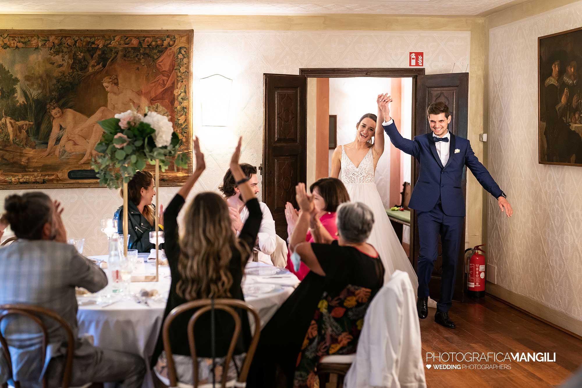 033 fotografo matrimonio reportage wedding ritratto sposi castello rossino ingresso sala calolziocorte lago como lecco 033 fotografo matrimonio reportage wedding ritratto sposi castello rossino ingresso sala calolziocorte lago como lecco