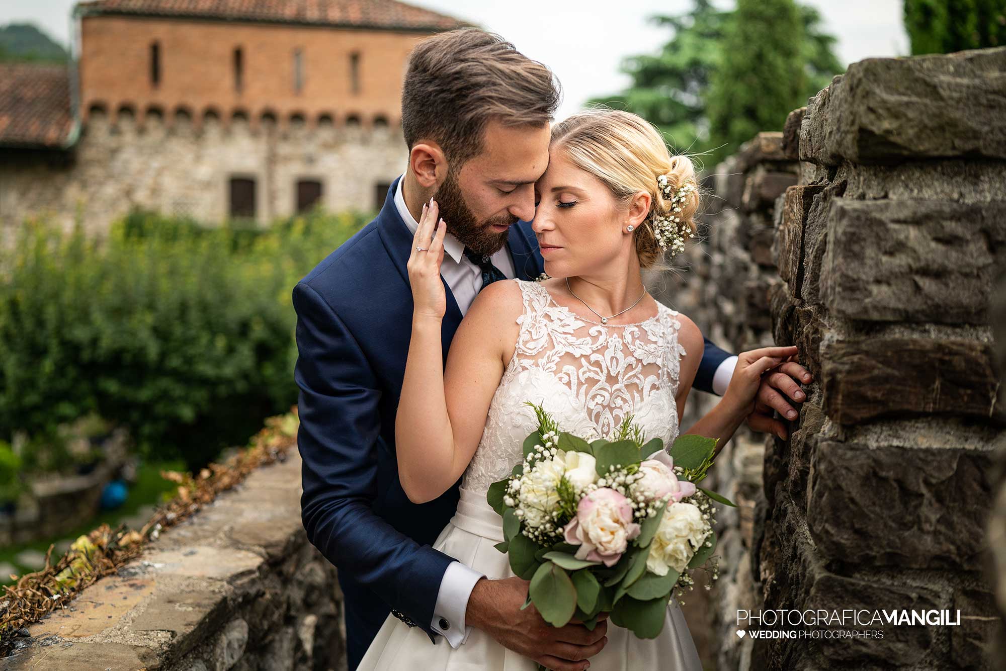 037 fotografo matrimonio reportage wedding sposi ritratto castello rossino calolziocorte lecco lago como 037 fotografo matrimonio reportage wedding sposi ritratto castello rossino calolziocorte lecco lago como