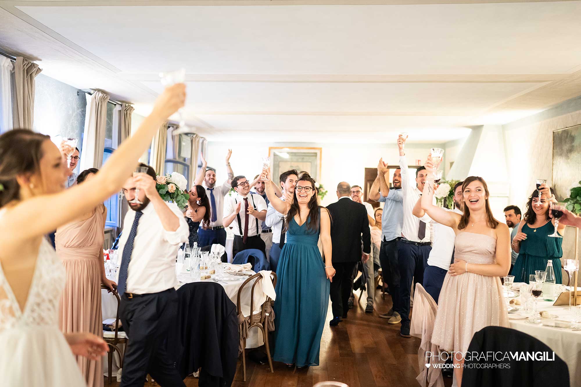 038 fotografo matrimonio reportage wedding ritratto sposi brindisi castello rossino calolziocorte lago como lecco 038 fotografo matrimonio reportage wedding ritratto sposi brindisi castello rossino calolziocorte lago como lecco