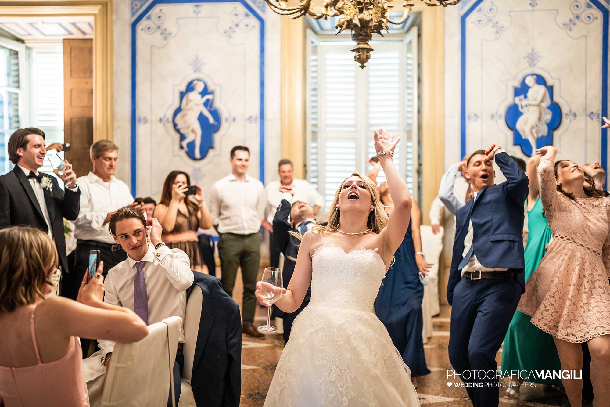 040 reportage wedding fotografo matrimonio sposi ingresso sala villa caroli zanchi stezzano bergamo 040 reportage wedding fotografo matrimonio sposi ingresso sala villa caroli zanchi stezzano bergamo