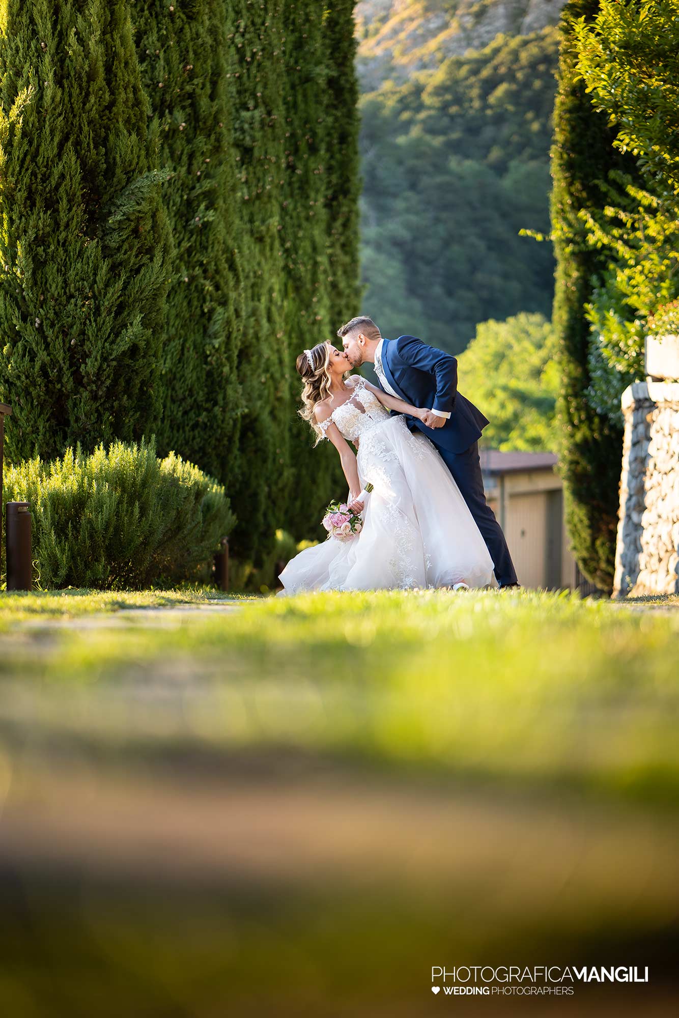 042 fotografo matrimonio reportage wedding sposi bacio romantico tramonto castello rossino calolziocorte lago como lecco 042 fotografo matrimonio reportage wedding sposi bacio romantico tramonto castello rossino calolziocorte lago como lecco