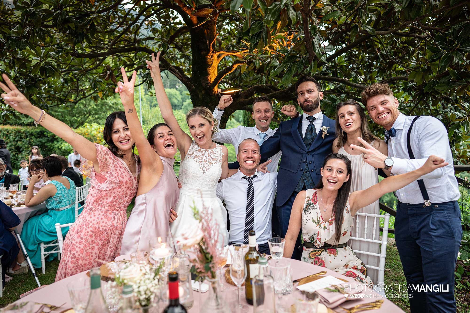 043 fotografo matrimonio reportage wedding sposi tavoli amici castello rossino calolziocorte lecco lago como 043 fotografo matrimonio reportage wedding sposi tavoli amici castello rossino calolziocorte lecco lago como