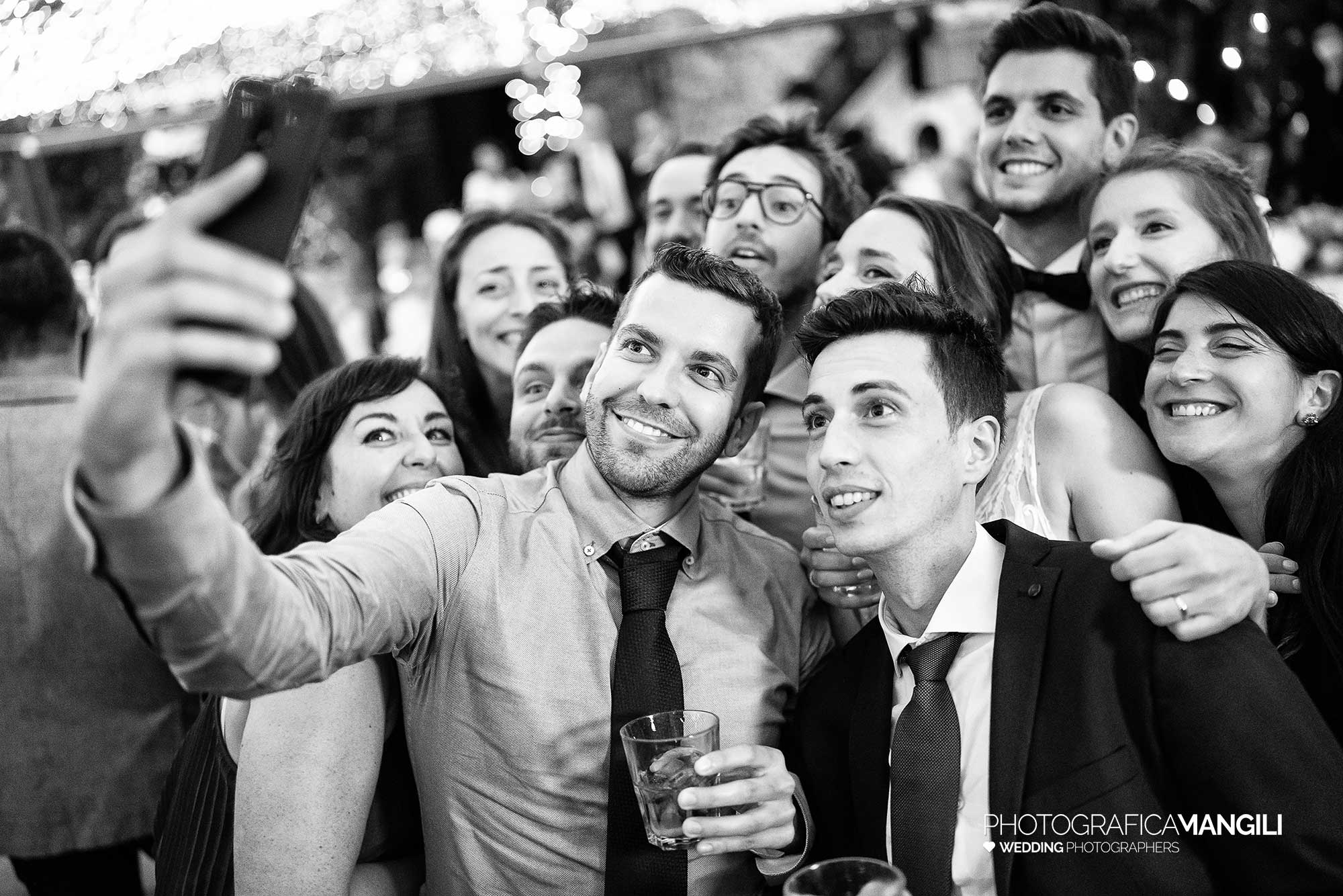 050 fotografo matrimonio reportage wedding ritratto sposi selfie castello rossino calolziocorte lago como lecco 050 fotografo matrimonio reportage wedding ritratto sposi selfie castello rossino calolziocorte lago como lecco