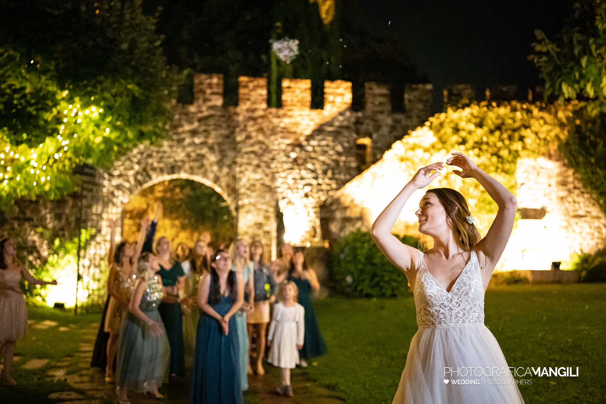 052 fotografo matrimonio reportage wedding ritratto sposi lancio bouquet castello rossino calolziocorte lago como lecco 052 fotografo matrimonio reportage wedding ritratto sposi lancio bouquet castello rossino calolziocorte lago como lecco