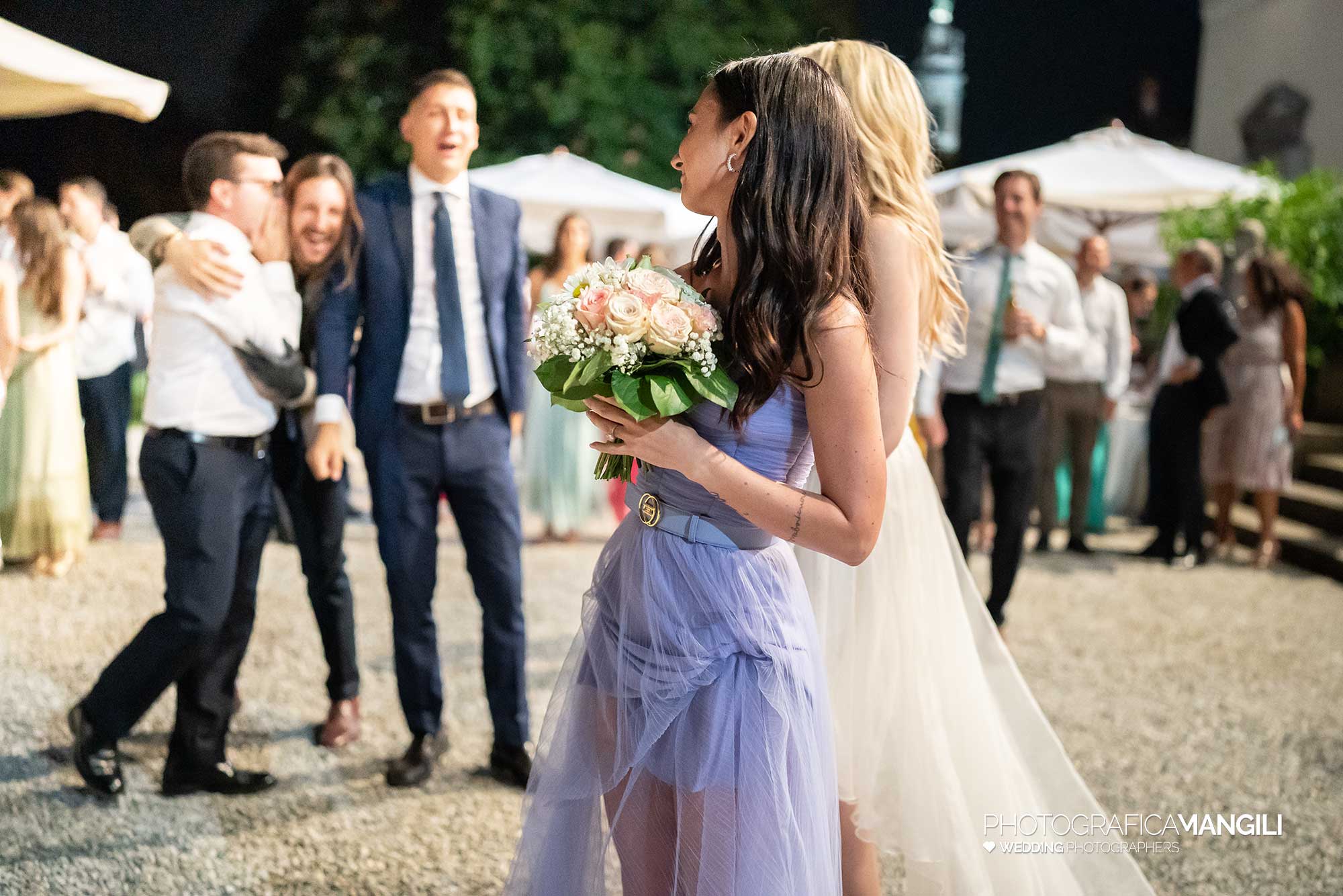 053 reportage wedding fotografo matrimonio sposi lancio bouquet villa caroli zanchi stezzano bergamo 053 reportage wedding fotografo matrimonio sposi lancio bouquet villa caroli zanchi stezzano bergamo